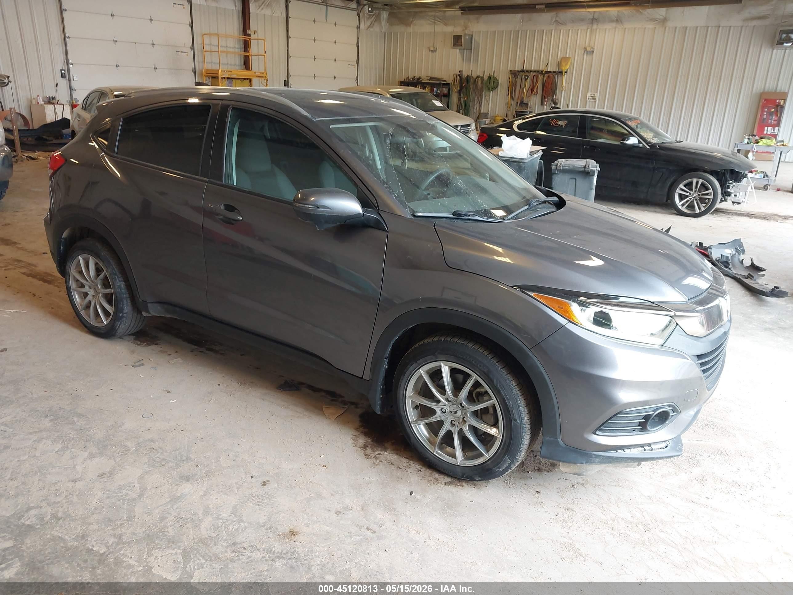 2021 Honda HR-V EX, VIN 3CZRU6H52MM727779 — Днище