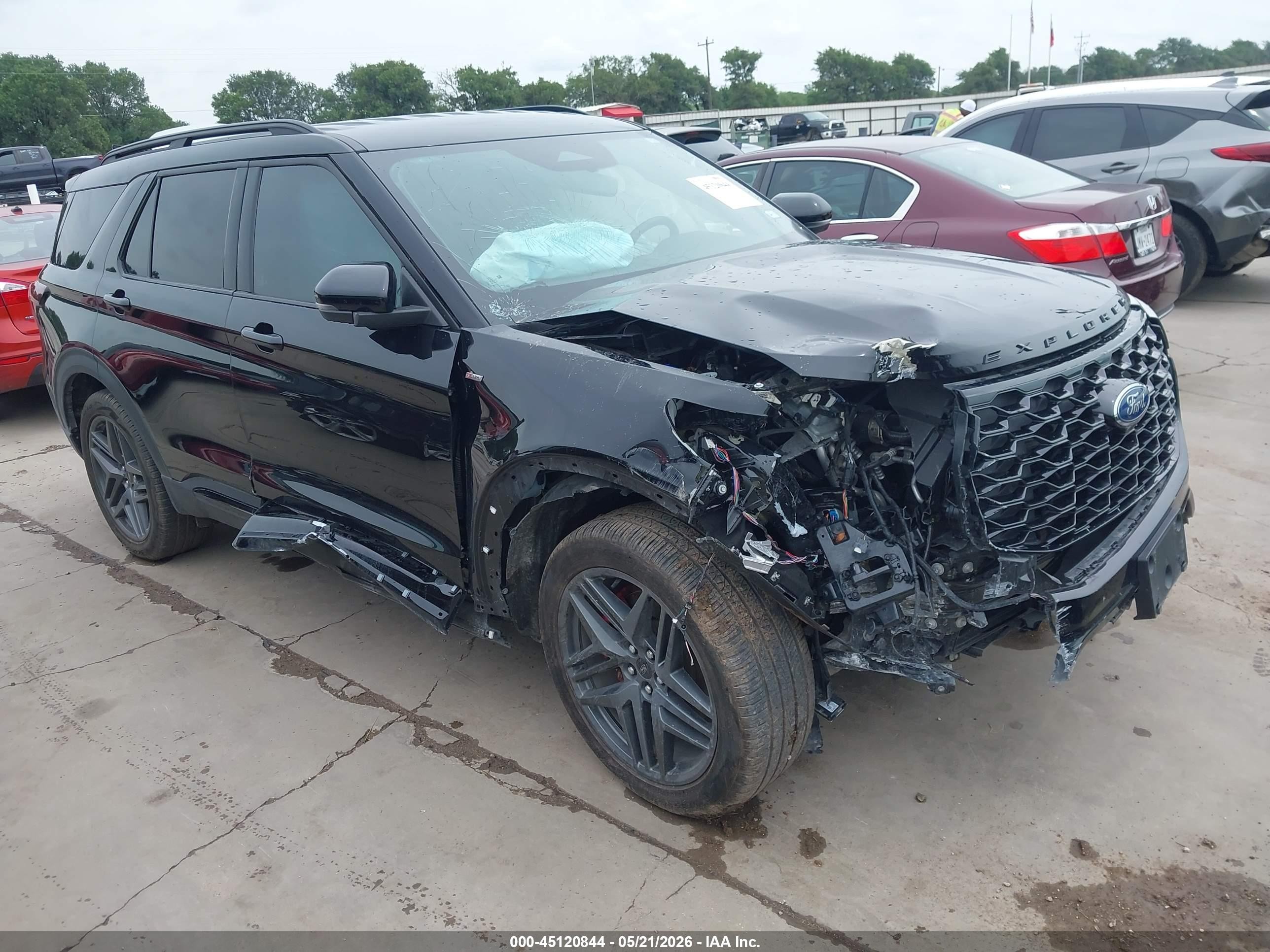 2025 Ford Explorer ST-Line, VIN 1FMUK7KH1SGA23414 — Перед