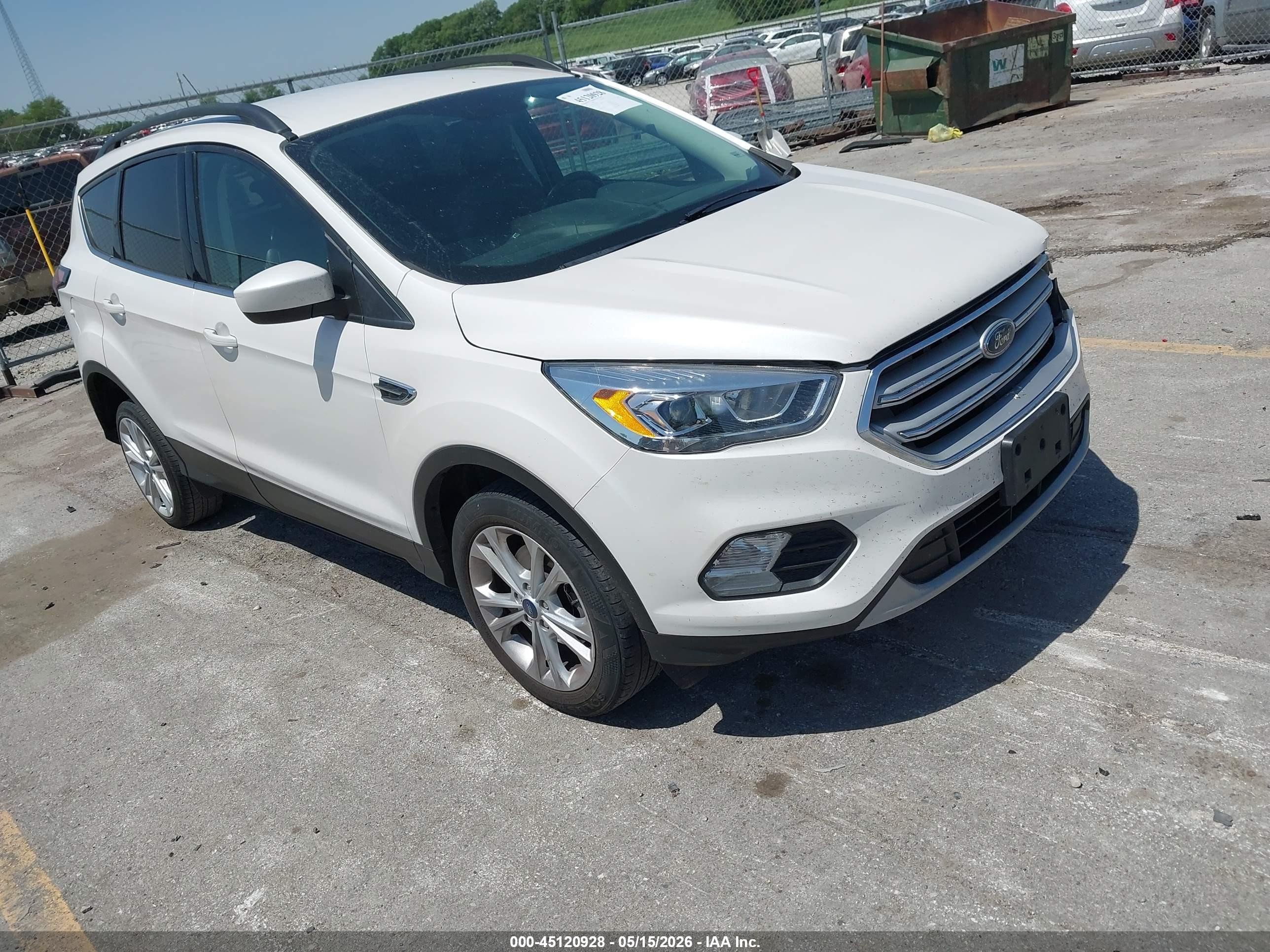 2018 Ford Escape SEL, VIN 1FMCU0HD7JUD27946 — Front end