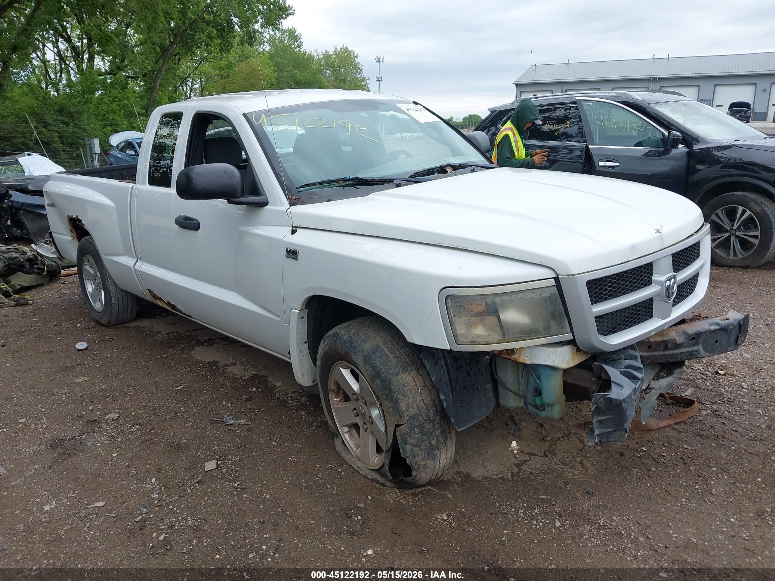 2010 Dodge Dakota Bighorn/Lonestar, VIN 1D7CW3BP1AS265027 — Перед