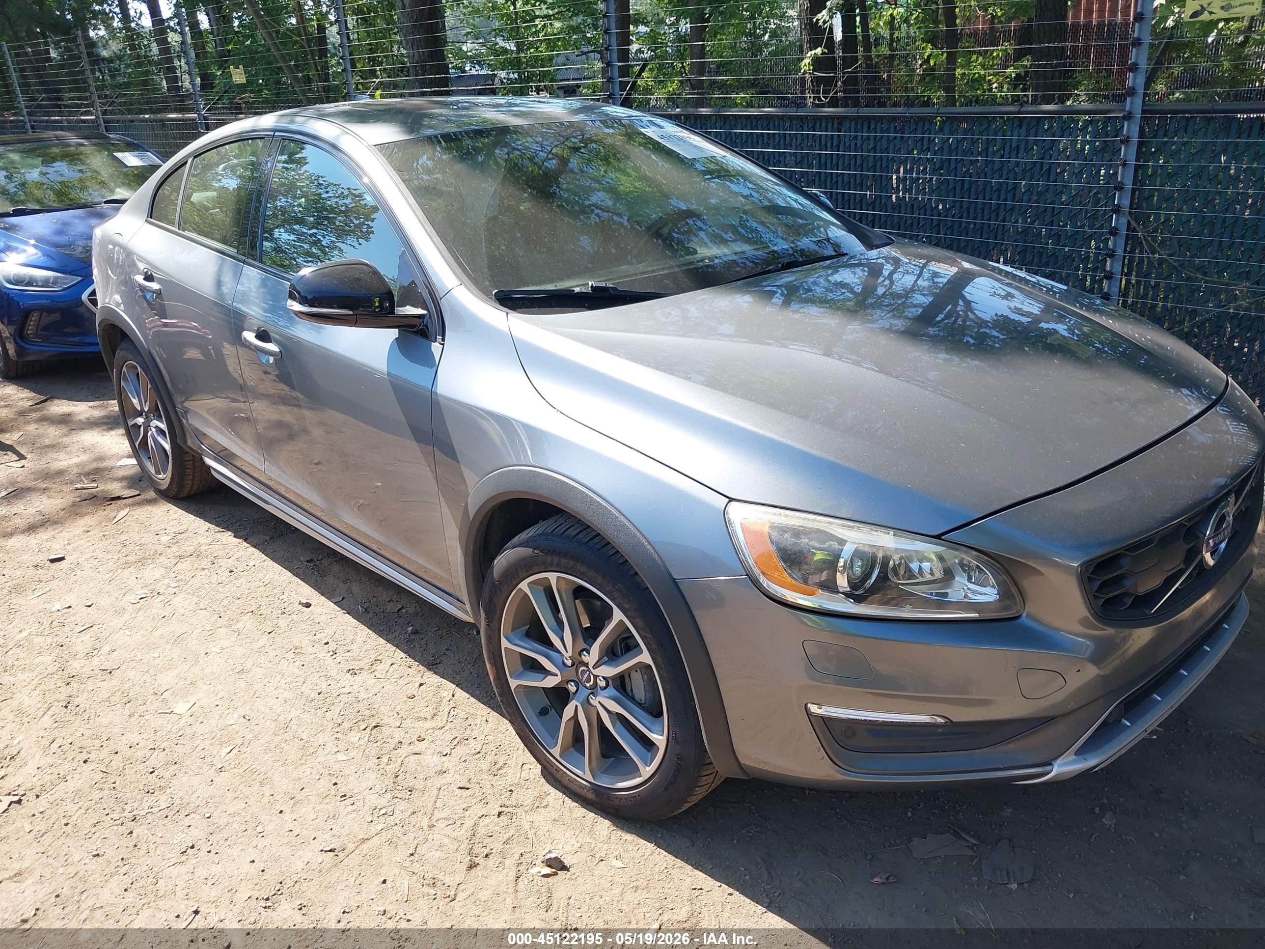 2016 Volvo S60 T5 Platinum, VIN YV4612UM2G2001324 — Rear end