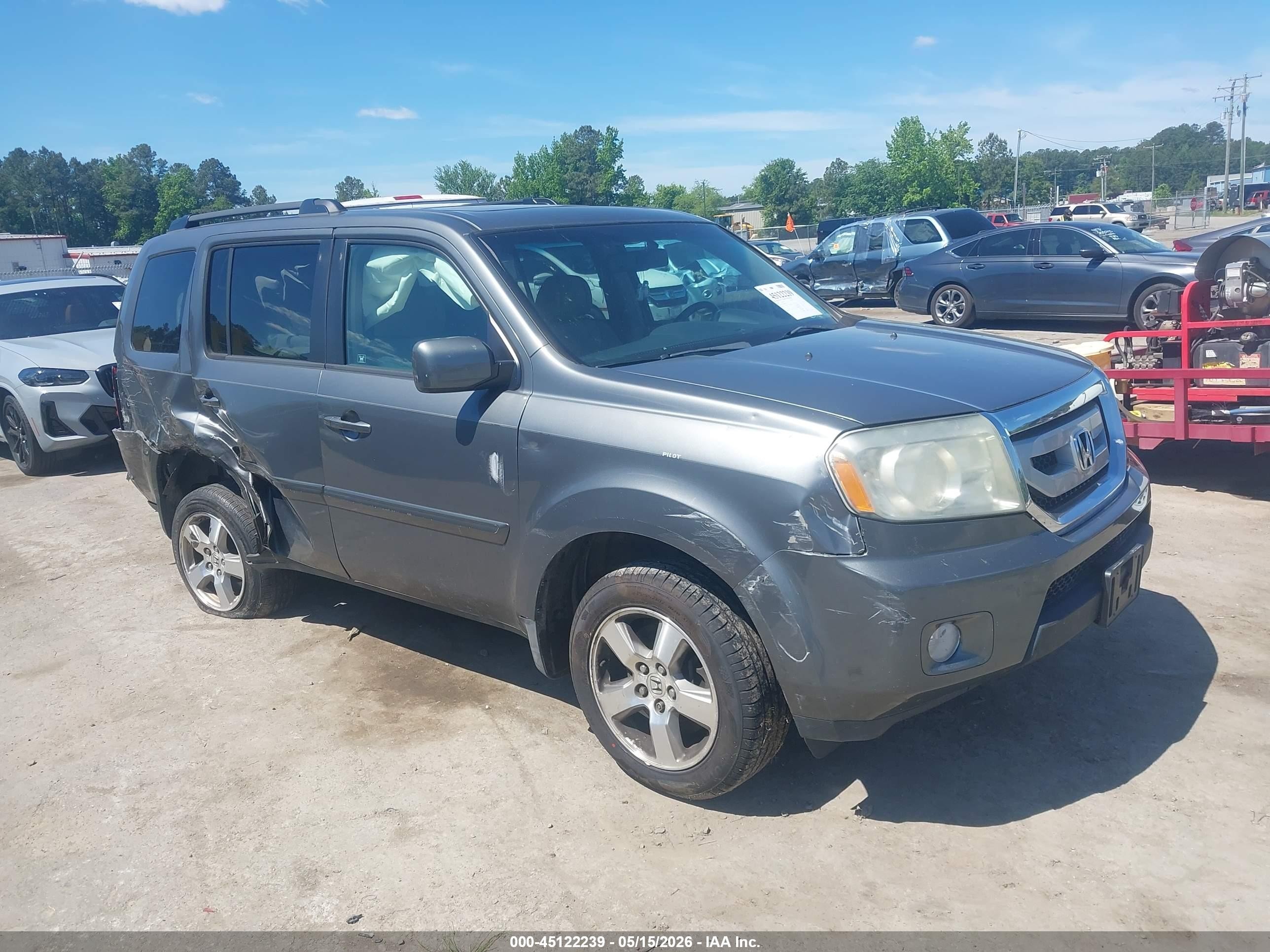 2009 Honda Pilot EX-L, VIN 5FNYF48699B021218 — Rear end