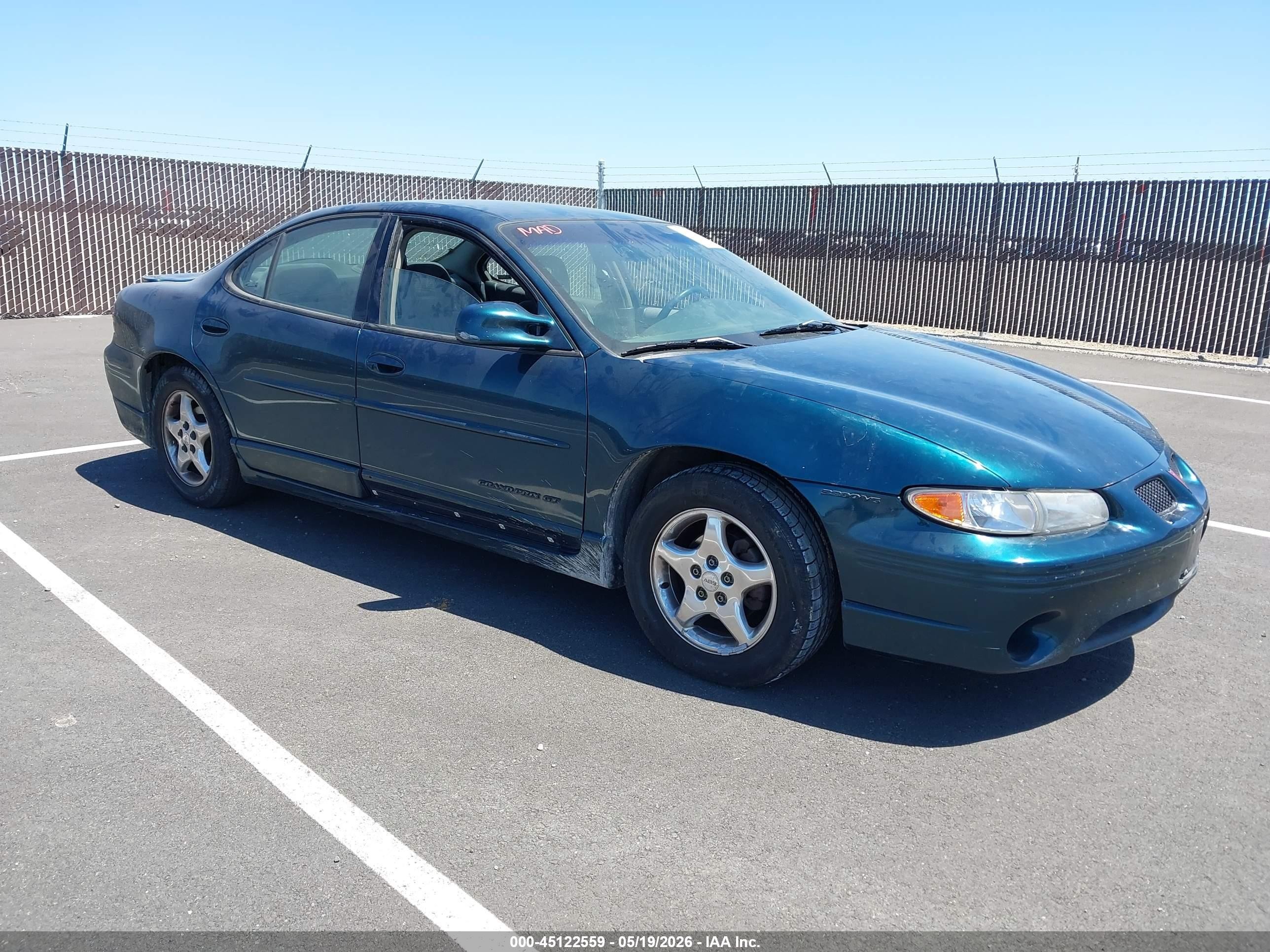 1997 Pontiac Grand Prix GT, VIN 1G2WP52K5VF310414 — Normal wear