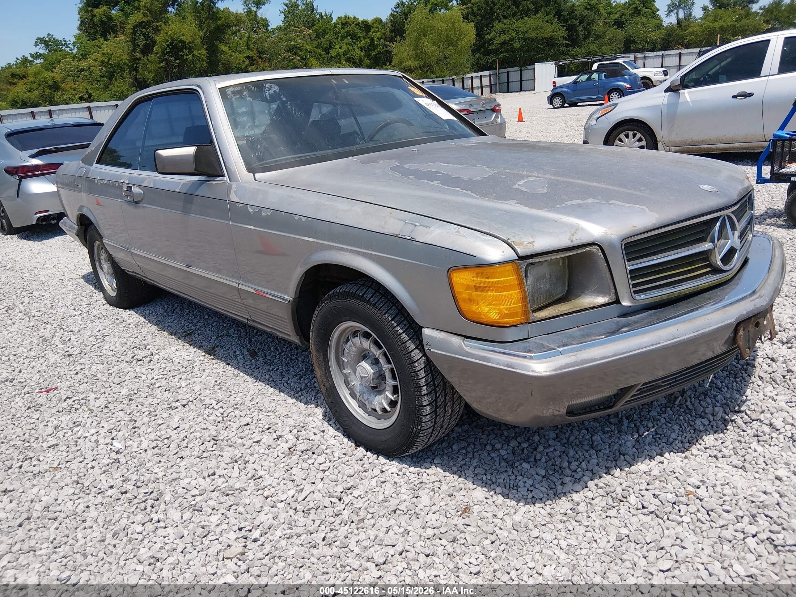 1984 Mercedes-Benz 500, VIN WDBCA44AXEA080606 — Normal wear