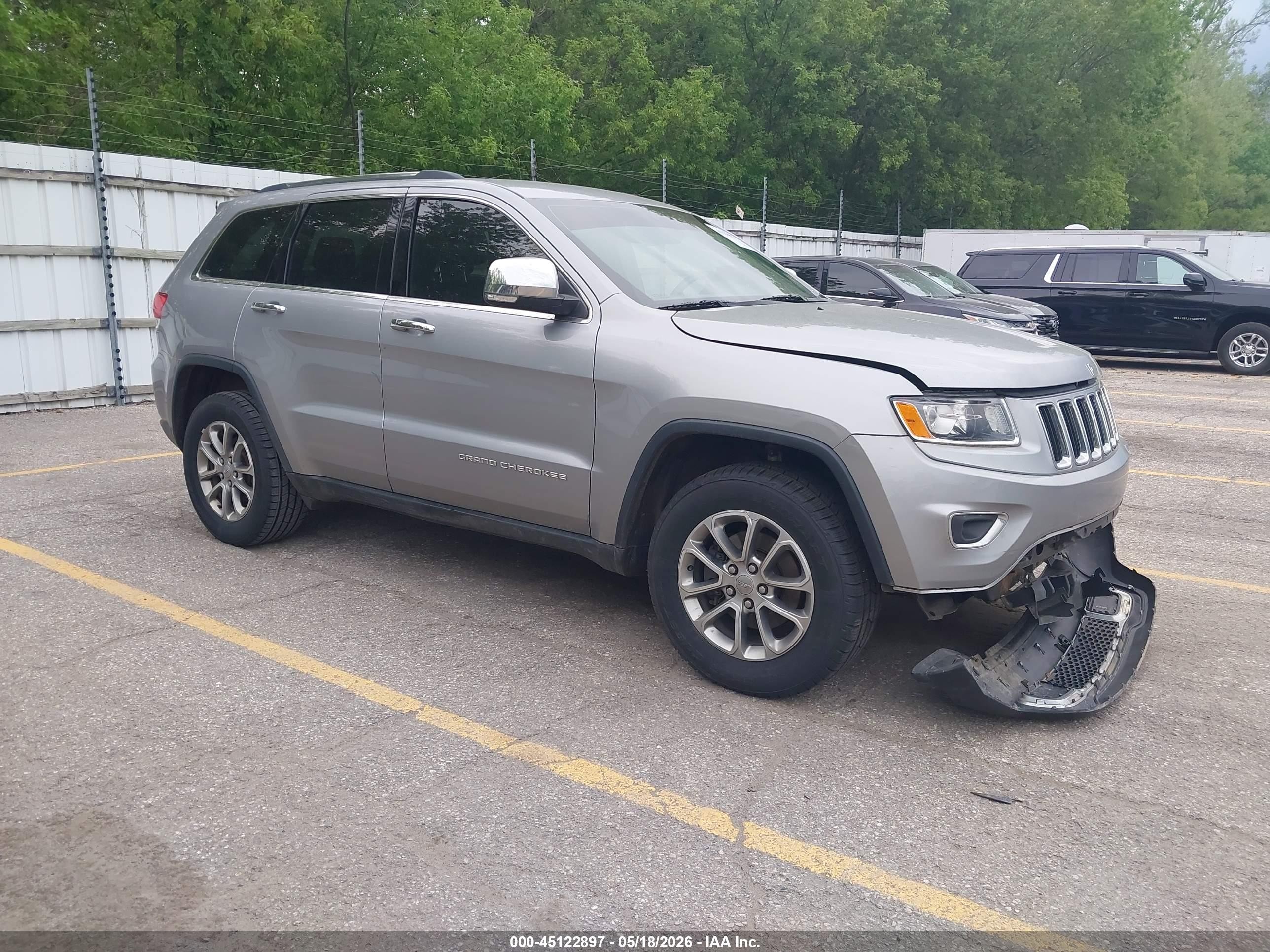 2016 Jeep Grand Cherokee Limited, VIN 1C4RJFBG5GC321719 — Front end