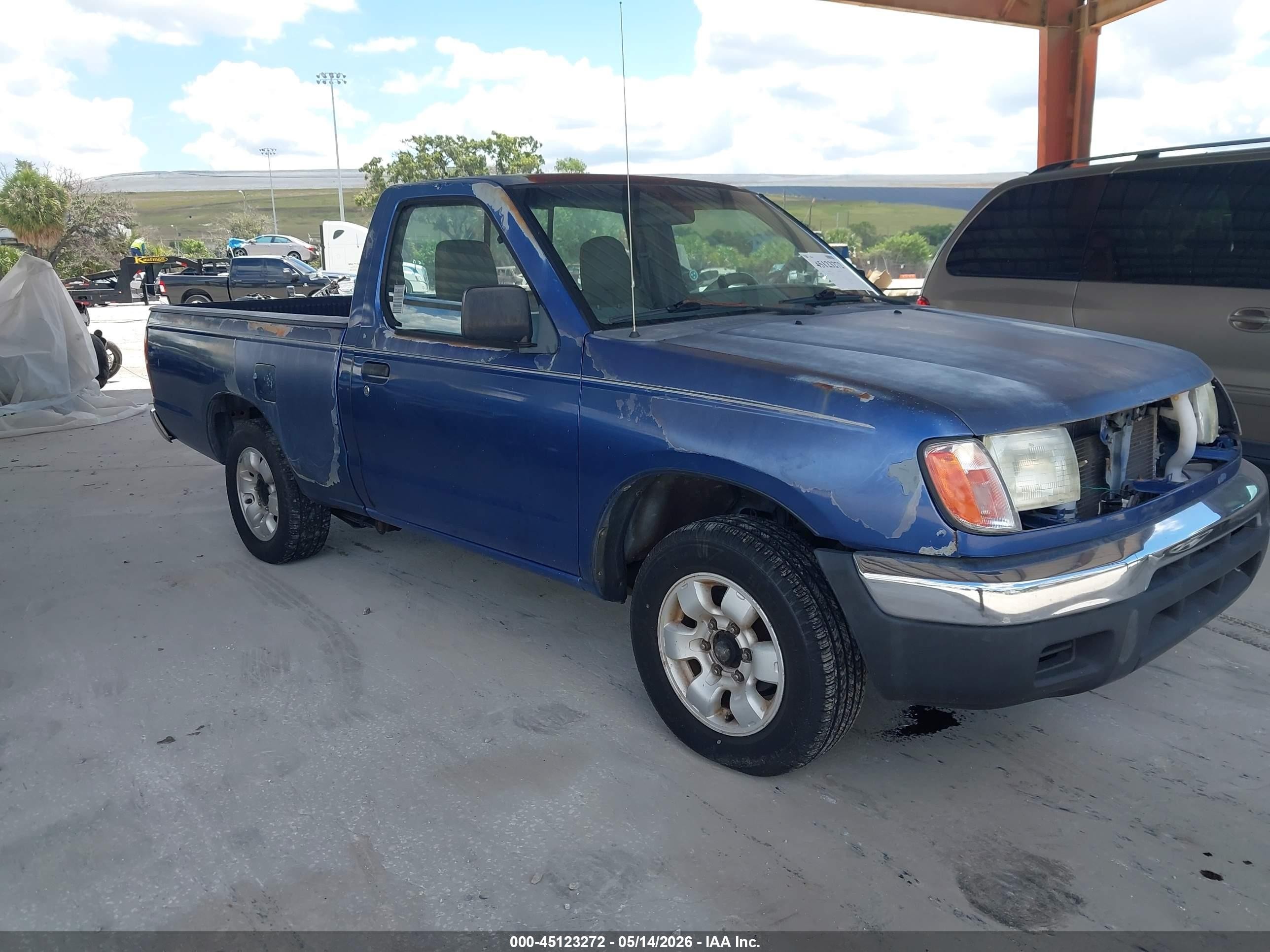 1999 Nissan Frontier XE, VIN 1N6DD21S2XC302798 — Normal wear