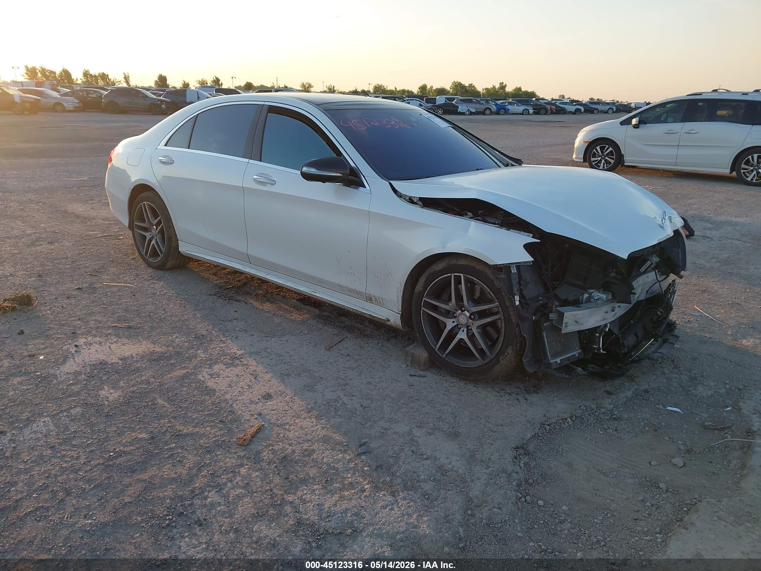 2015 Mercedes-Benz S 550, VIN WDDUG8FB9FA090035 — Front end