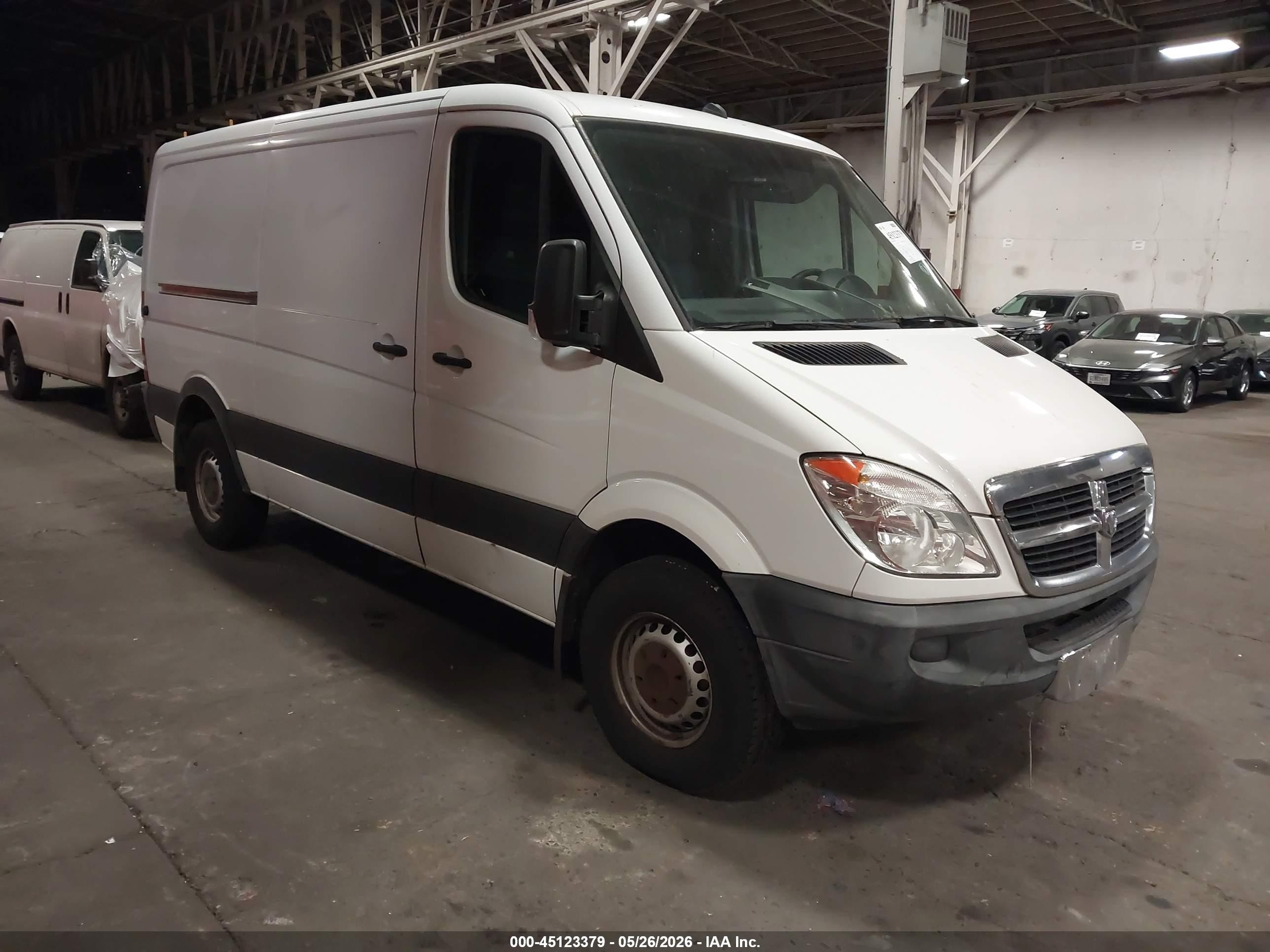 2007 Dodge Sprinter, VIN WD0PE745X75161894 — Перед