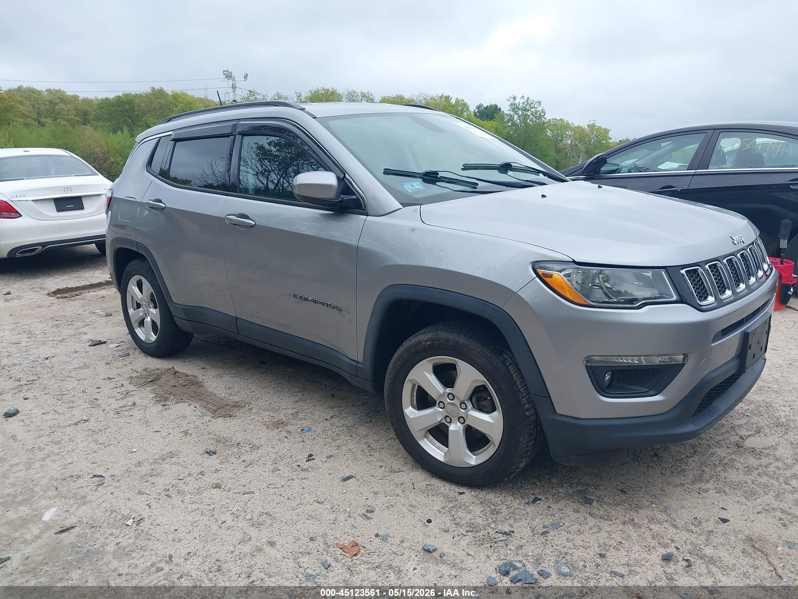 2017 Jeep Compass Latitude, VIN 3C4NJDBB7HT650824 — Электрика