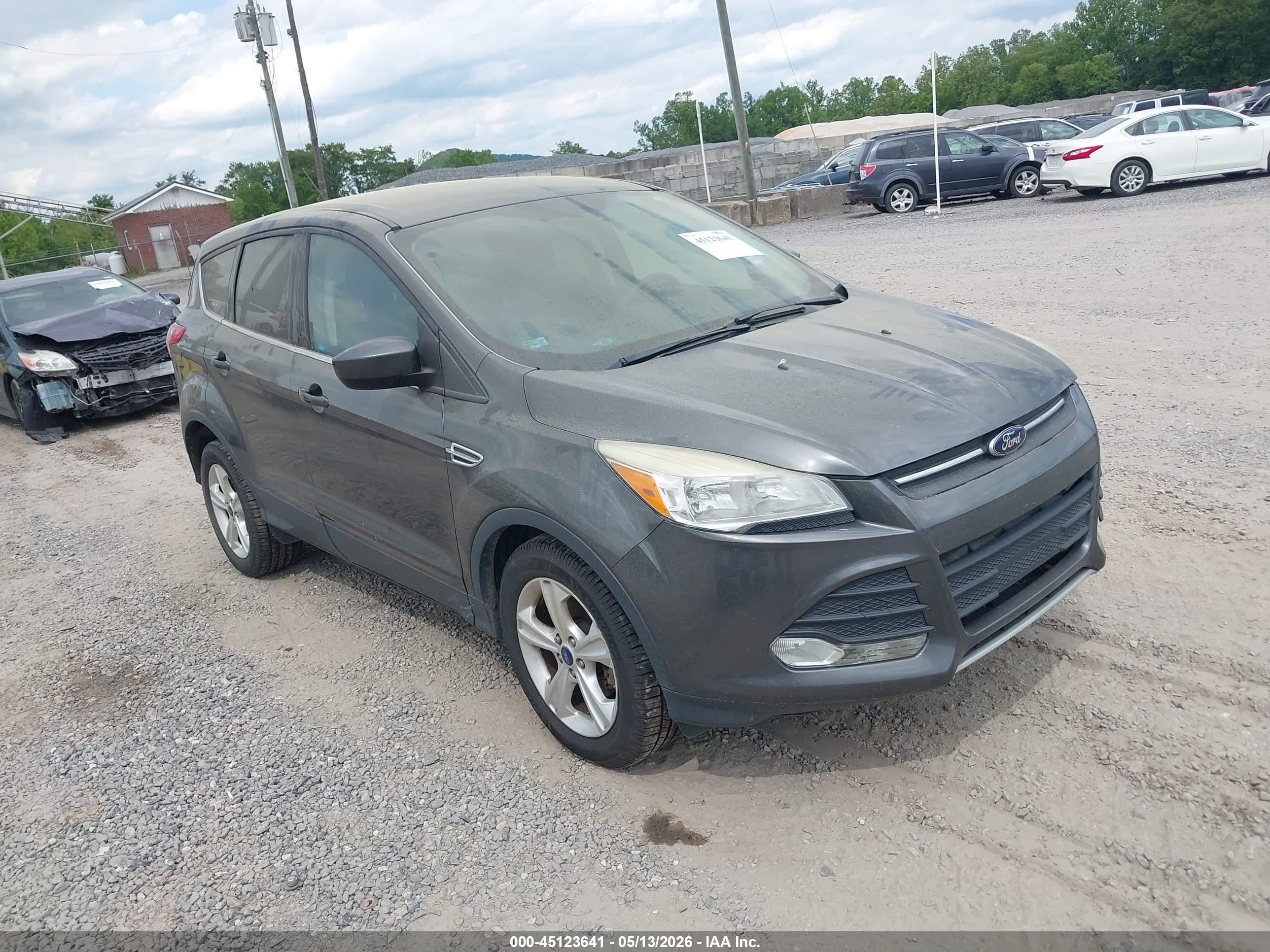 2015 Ford Escape SE, VIN 1FMCU0G70FUB36131 — Normal wear