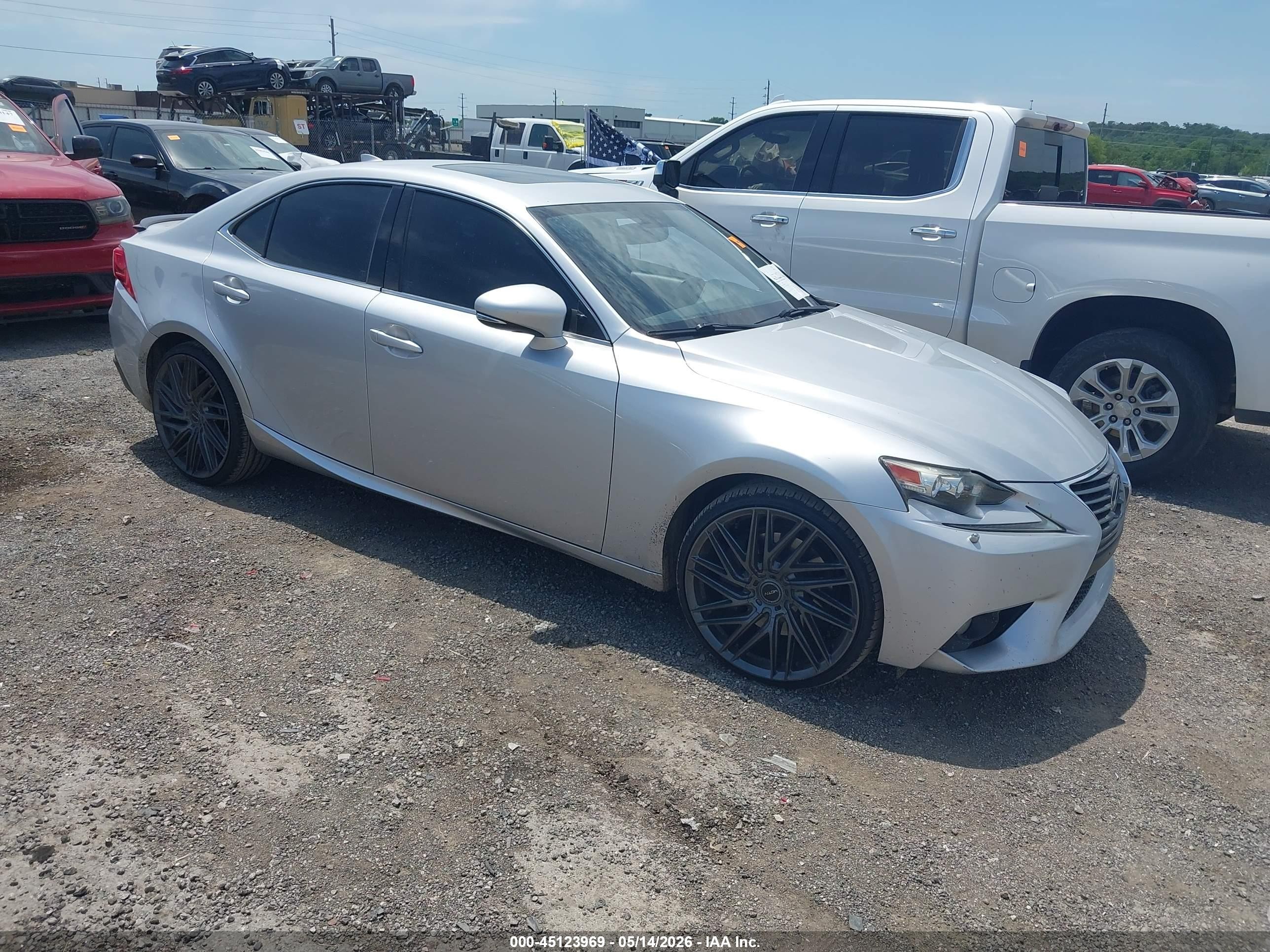 2014 Lexus IS 350, VIN JTHCE1D29E5001558 — Side