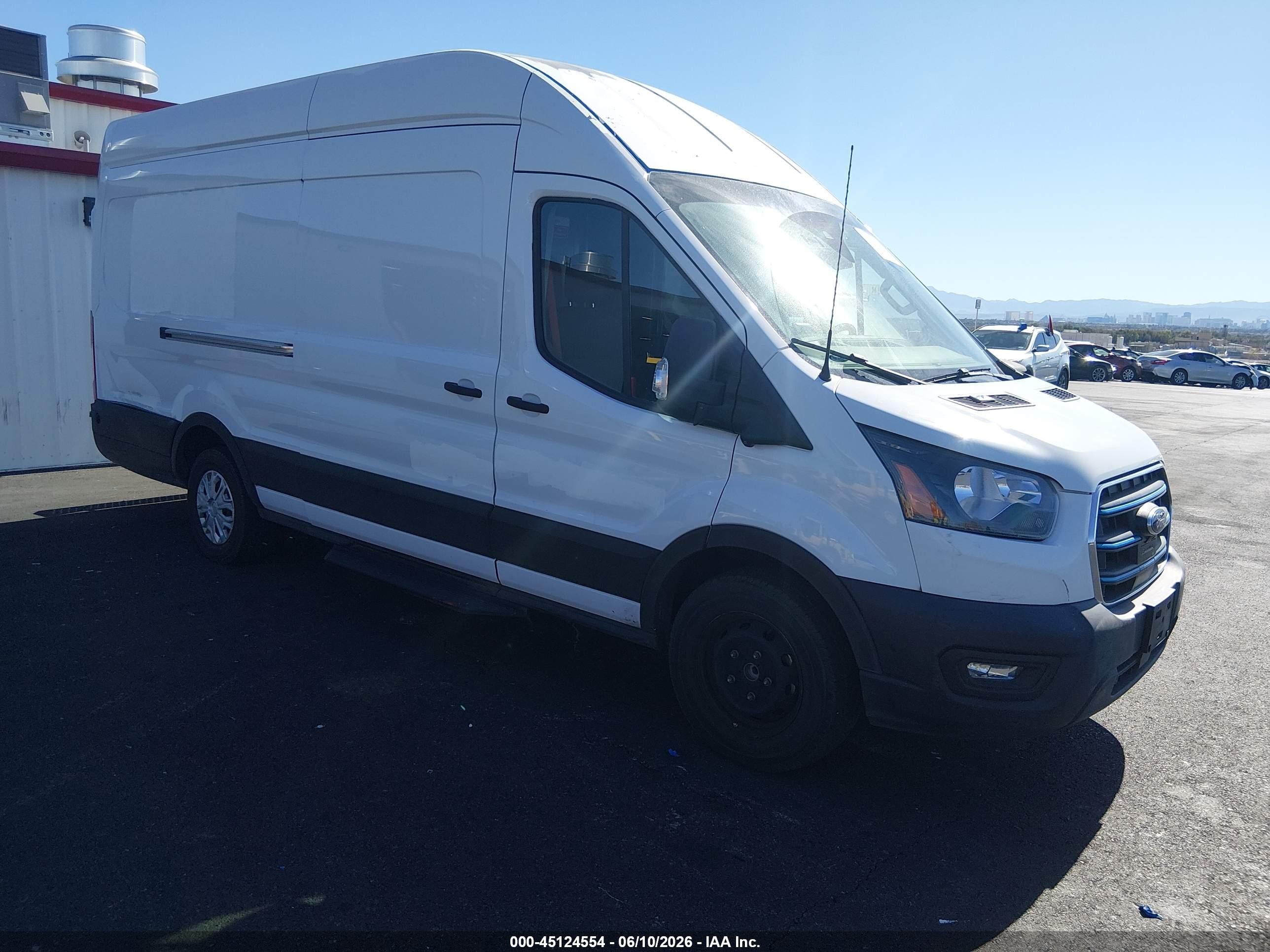 2022 Ford E-Transit Cargo, VIN 1FTBW3XK9NKA28391 — Rear end