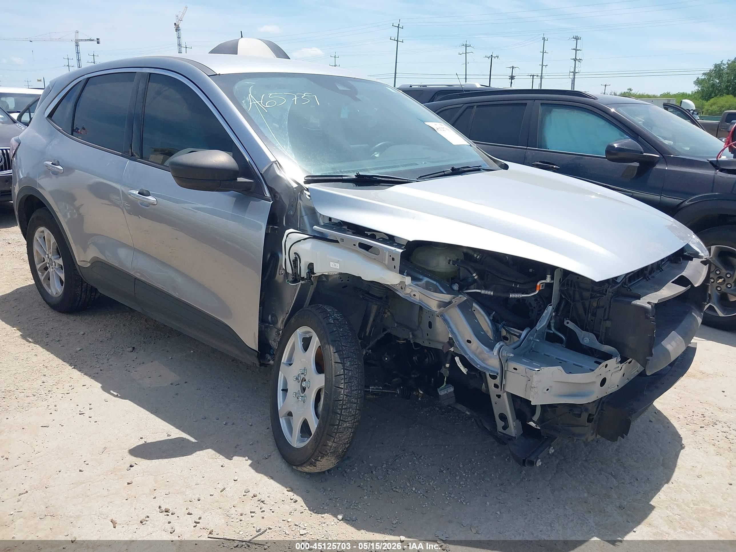 2022 Ford Escape SE, VIN 1FMCU9G6XNUA65739 — Front end