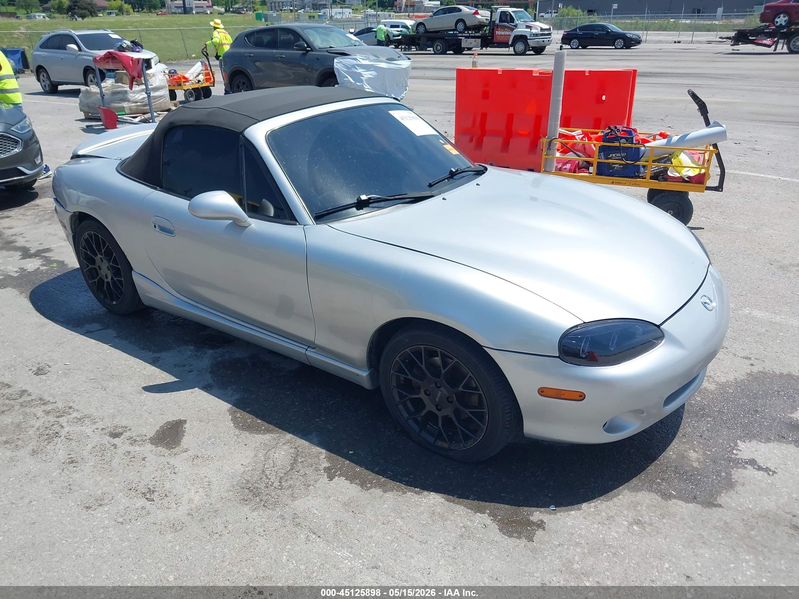 2005 Mazda MX-5 Miata LS, VIN JM1NB353550413527 — Rear end