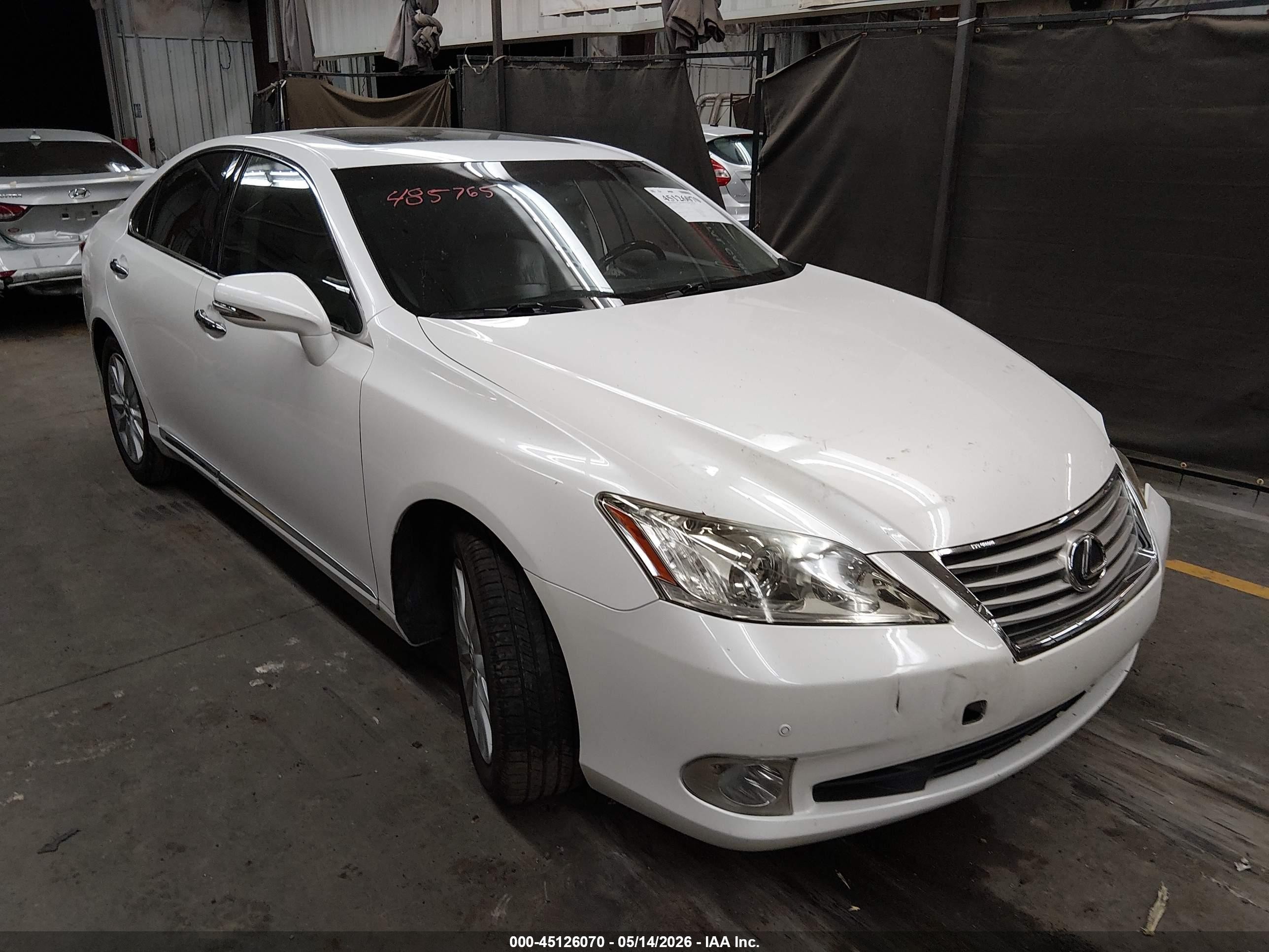 2012 Lexus ES 330, VIN JTHBK1EG4C2485765 — Side