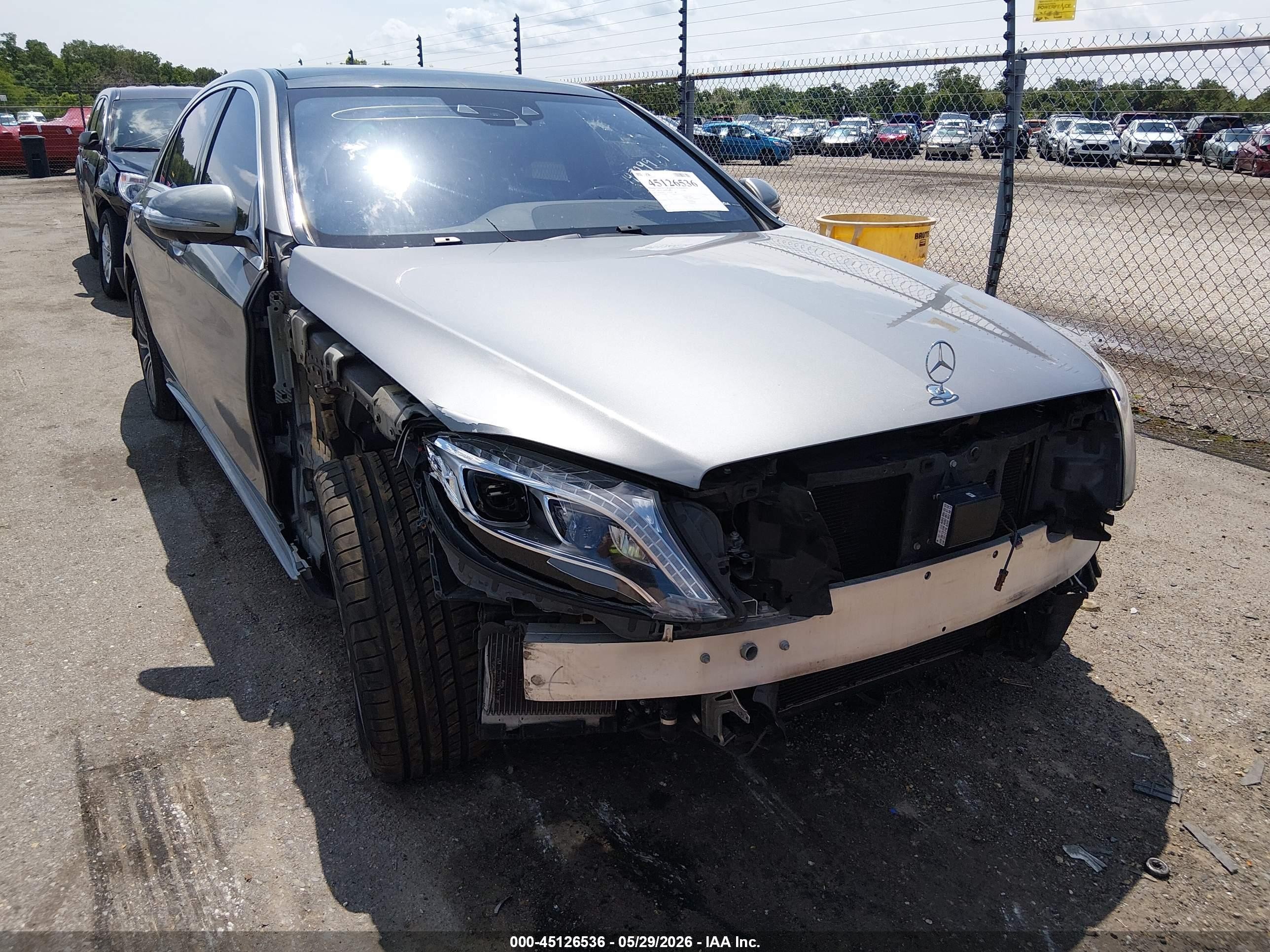 2015 Mercedes-Benz S 550, VIN WDDUG8CB5FA132706 — Front end