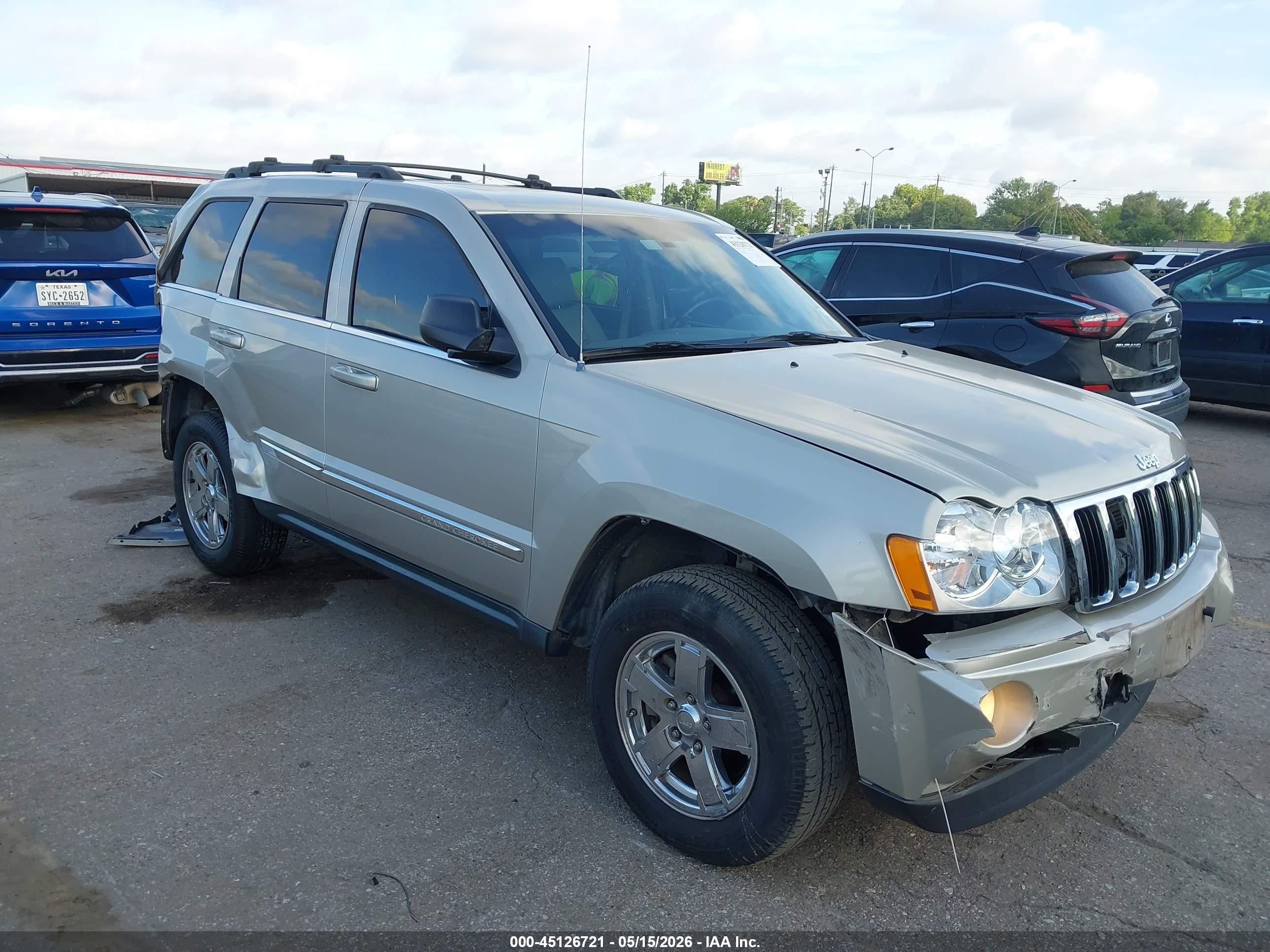 2007 Jeep Grand Cherokee Limited, VIN 1J8HS58M07C663376 — Front end