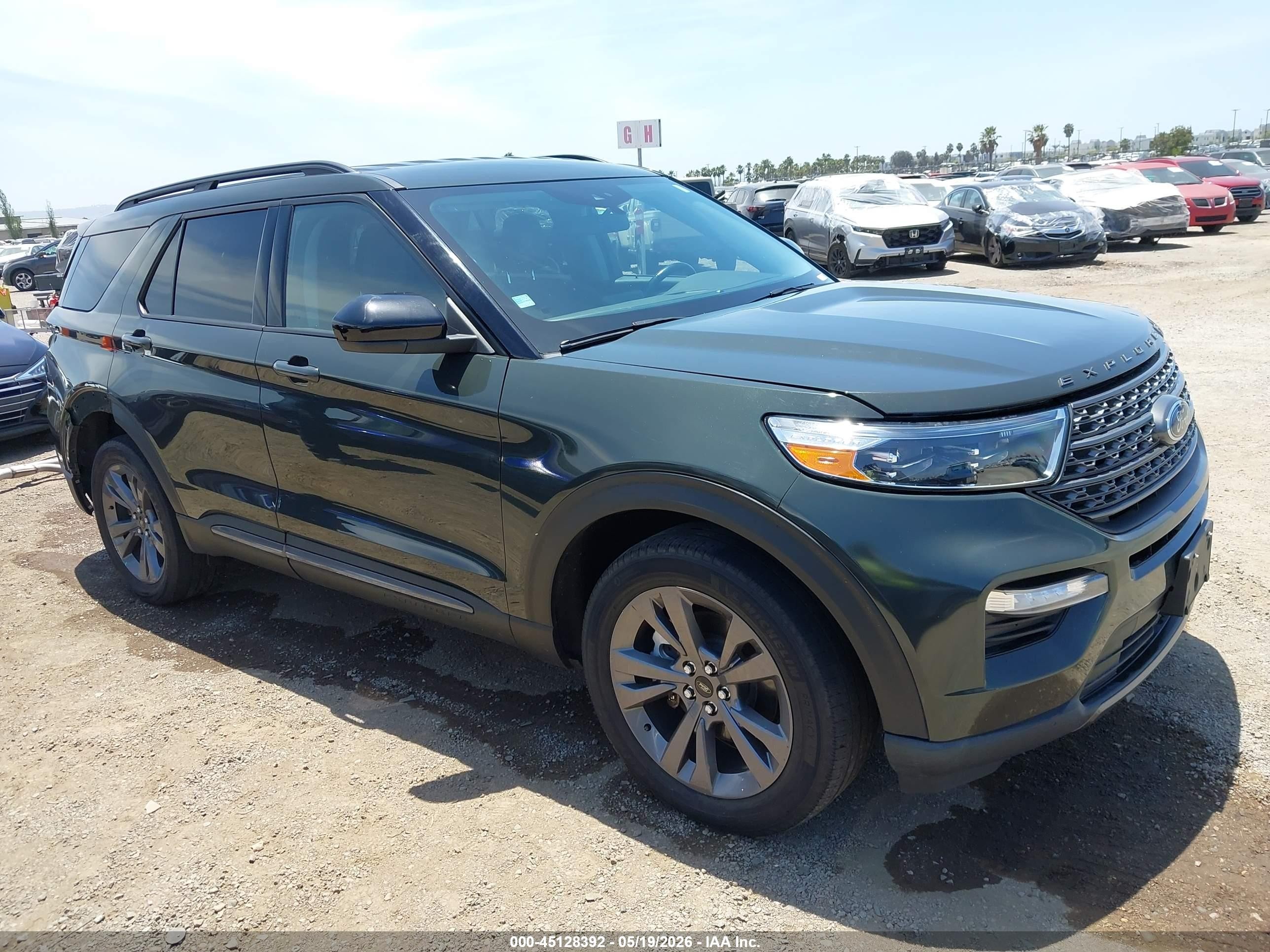 2022 Ford Explorer XLT, VIN 1FMSK8DH3NGB90095 — Rear end