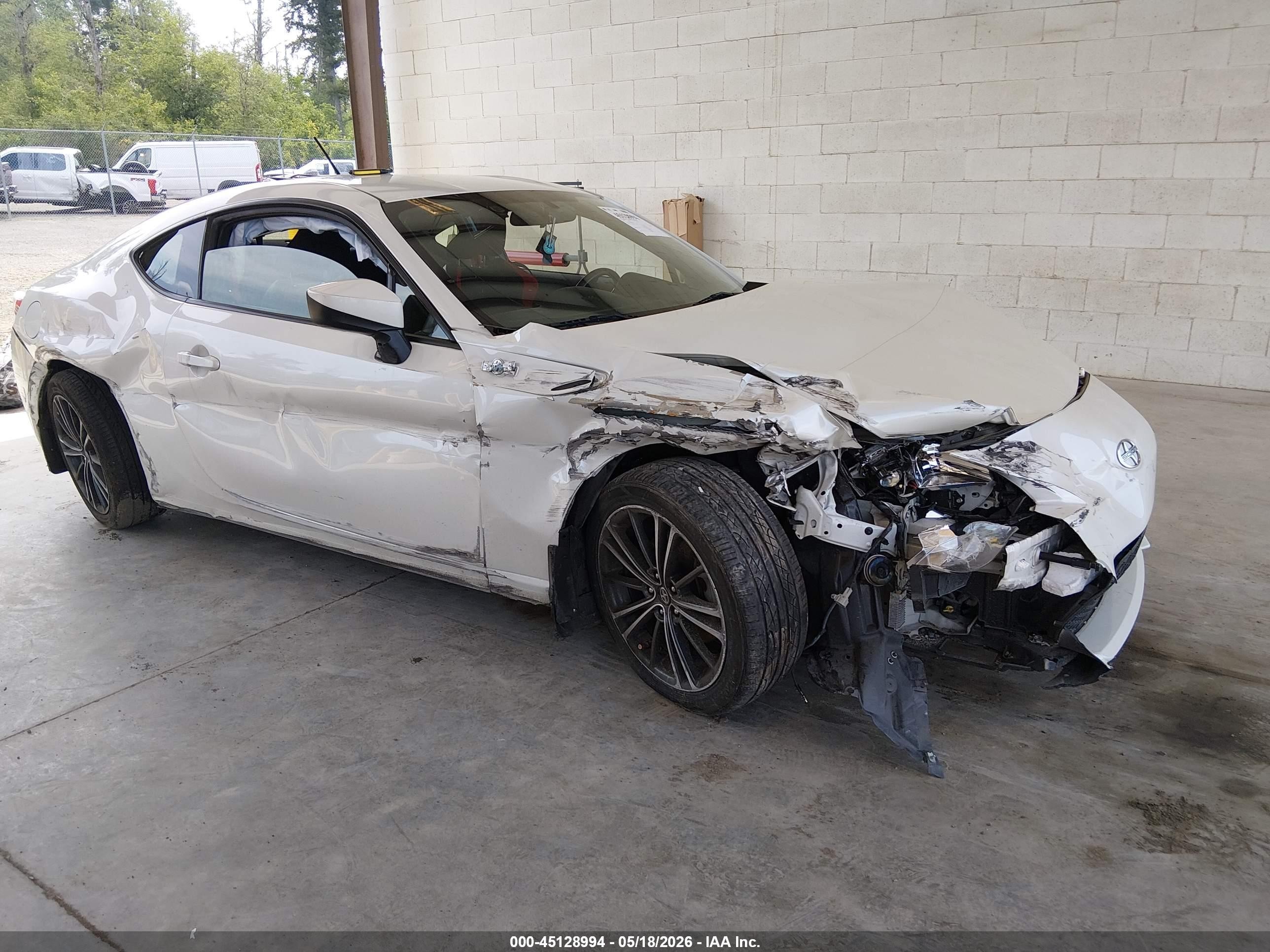 2014 Scion FR-S, VIN JF1ZNAA10E8707524 — Front end