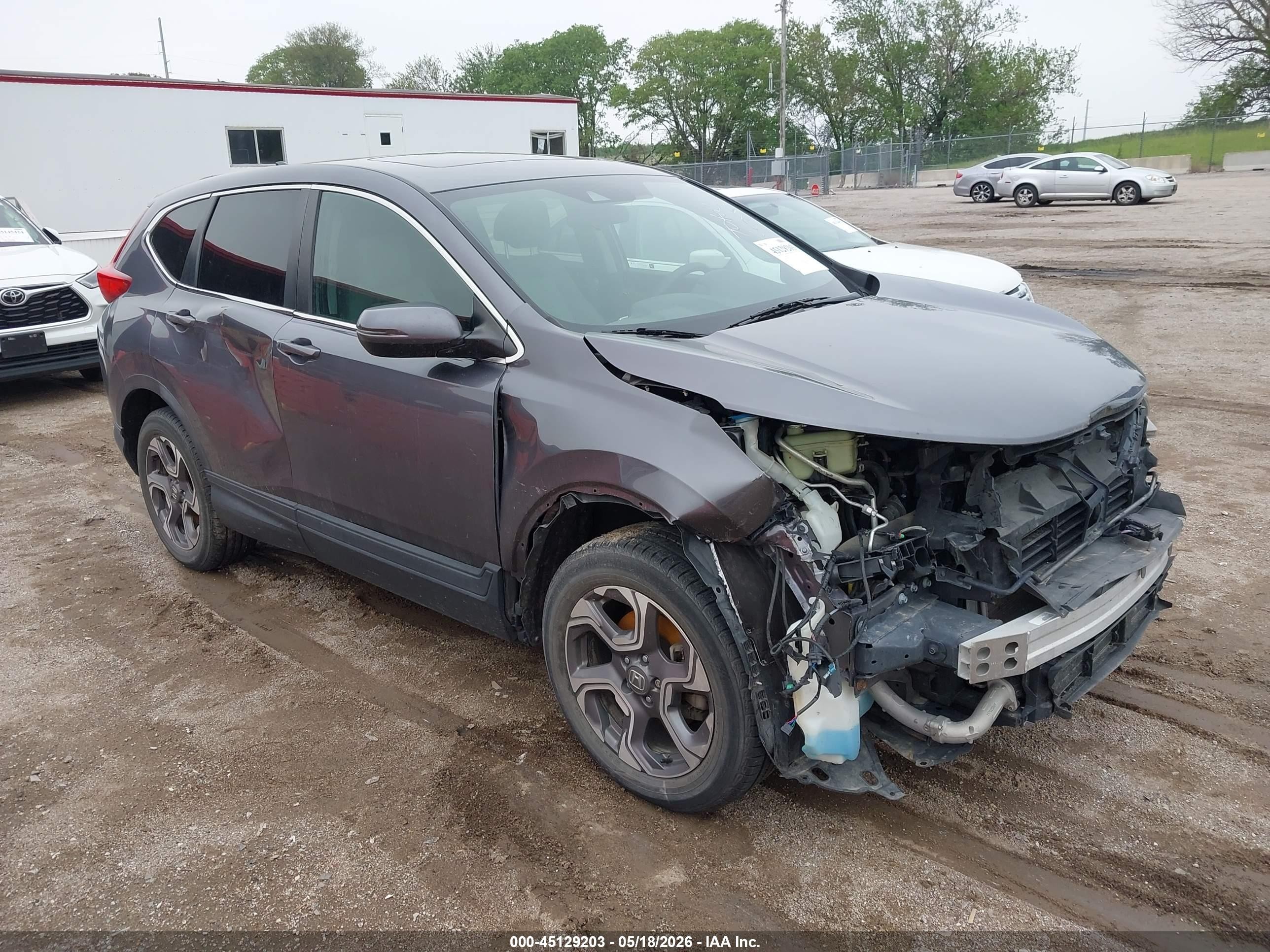 2017 Honda CR-V EX, VIN 5J6RW2H52HL034155 — Front end