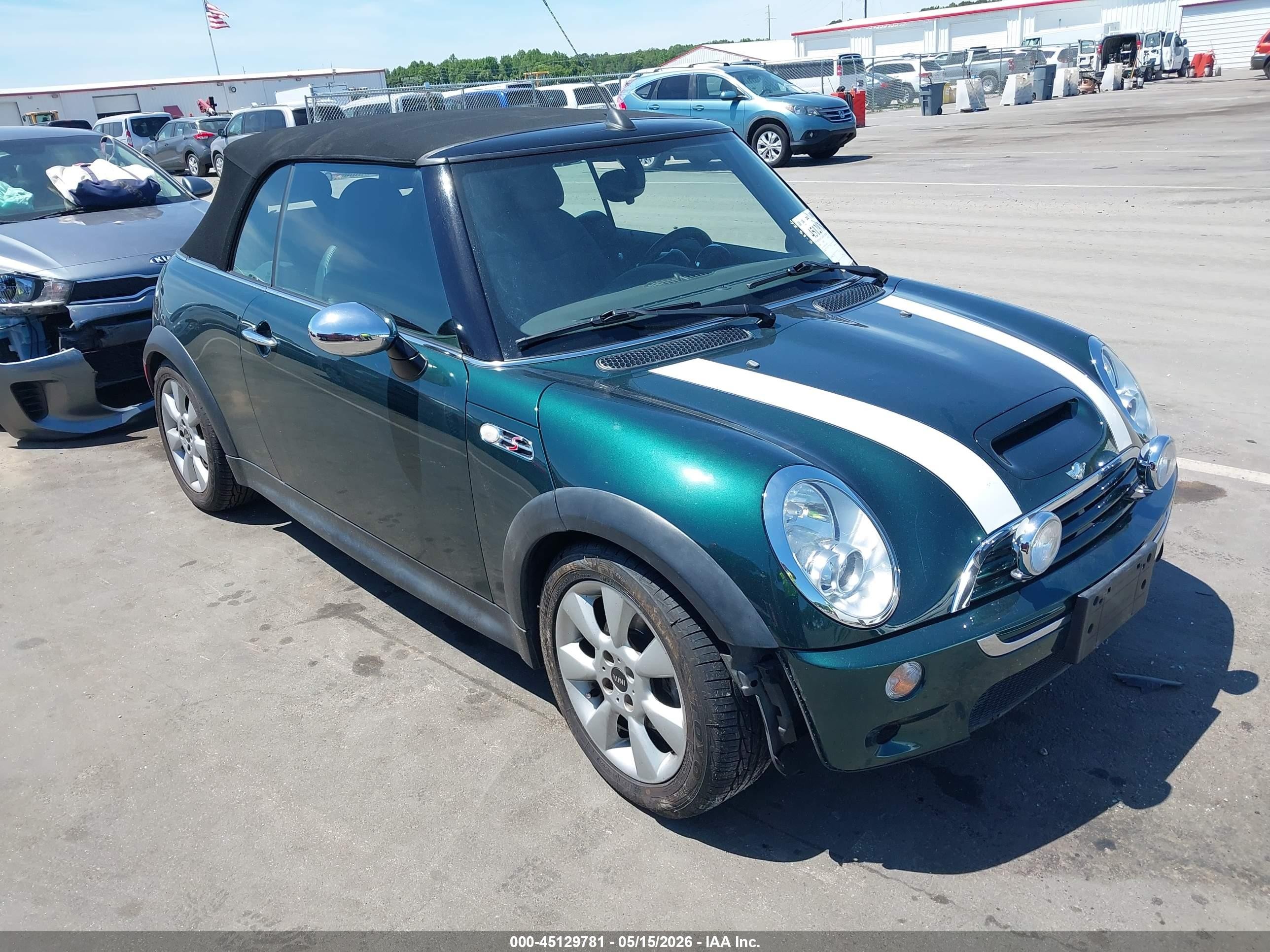2006 MINI Convertible S, VIN WMWRH33536TJ42355 — Front end