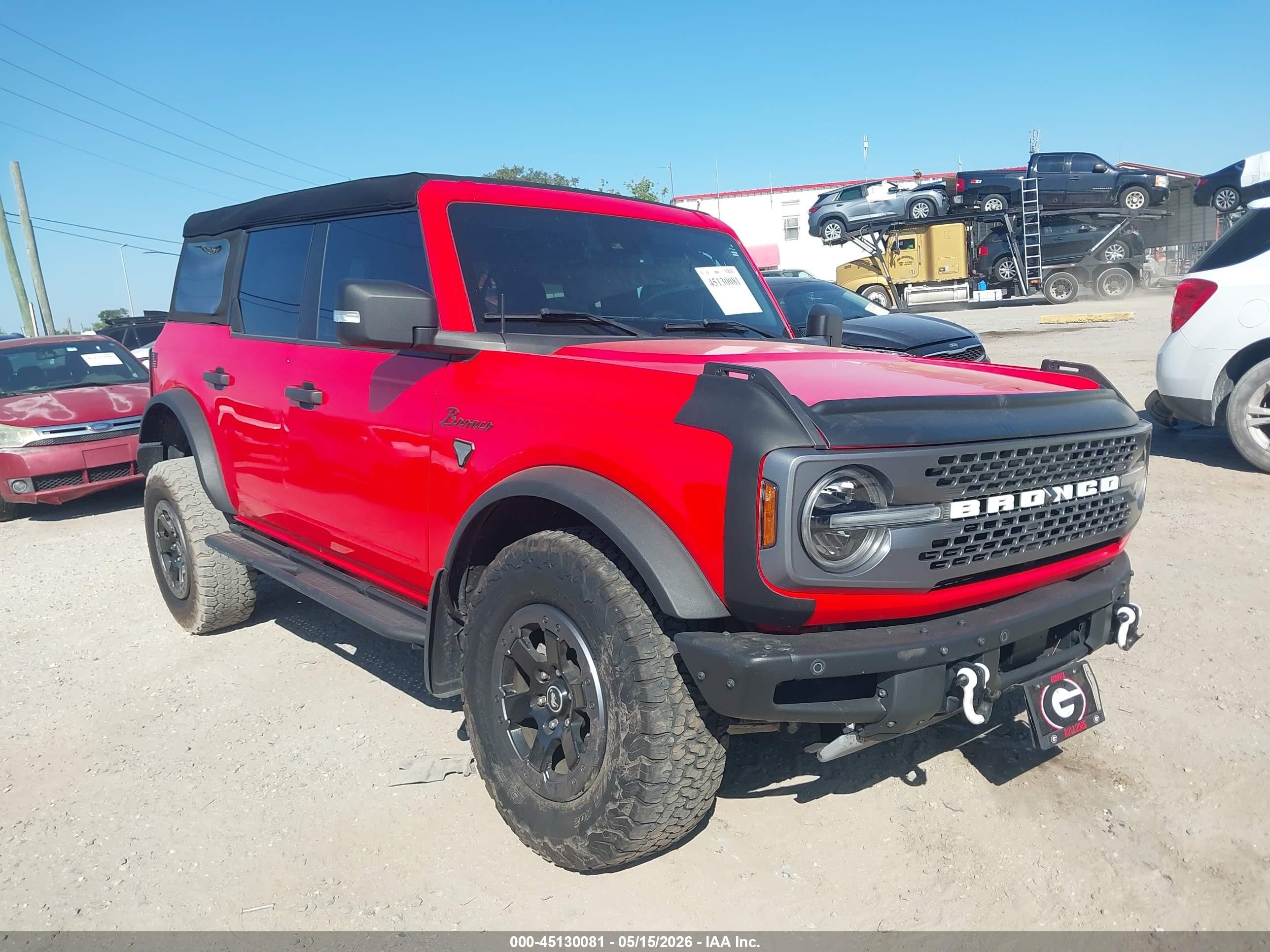 2021 Ford Bronco Wildtrak, VIN 1FMEE5DP7MLA70252 — Front end
