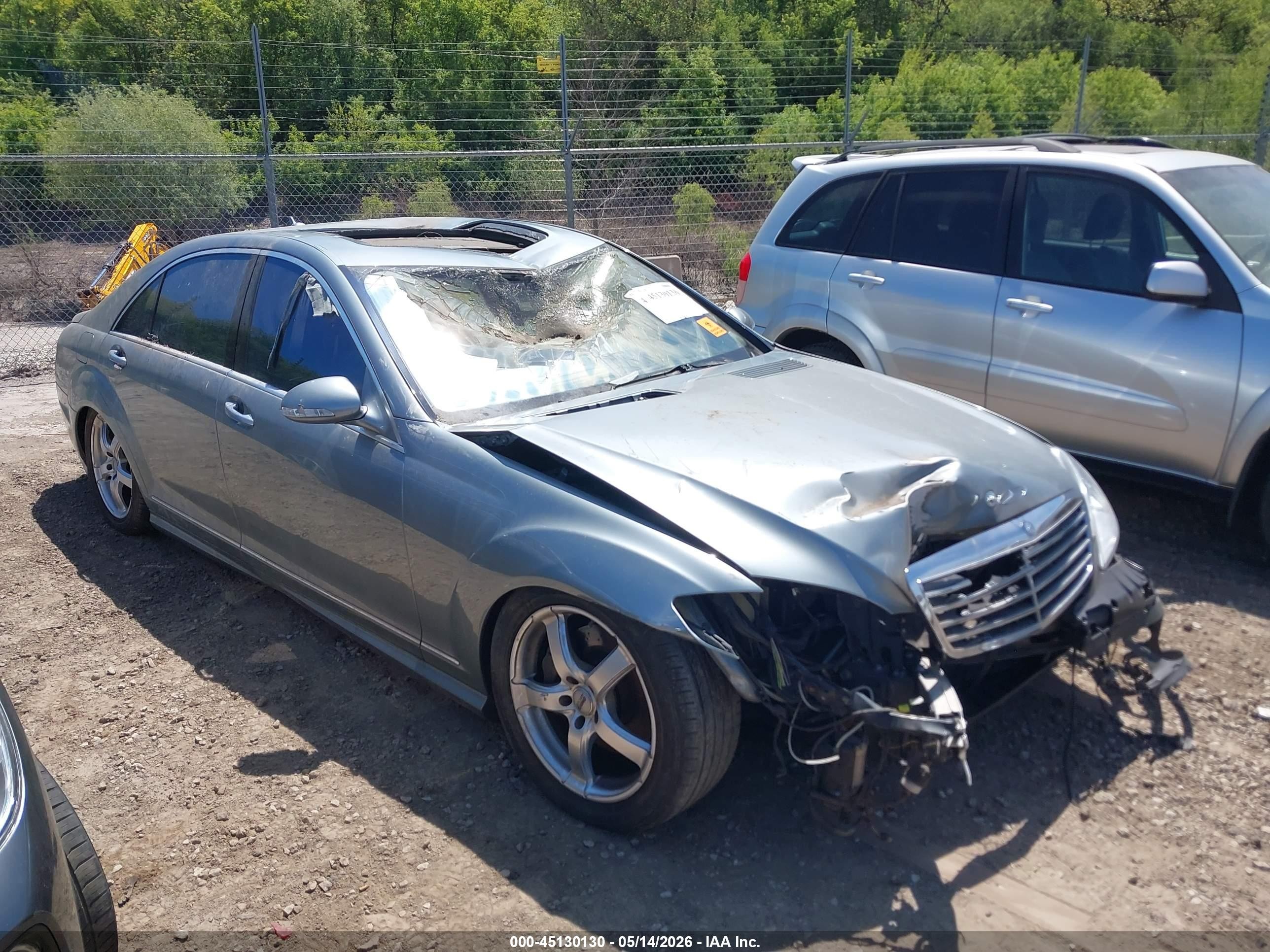 2008 Mercedes-Benz S 550, VIN WDDNG86X18A204404 — Normal wear