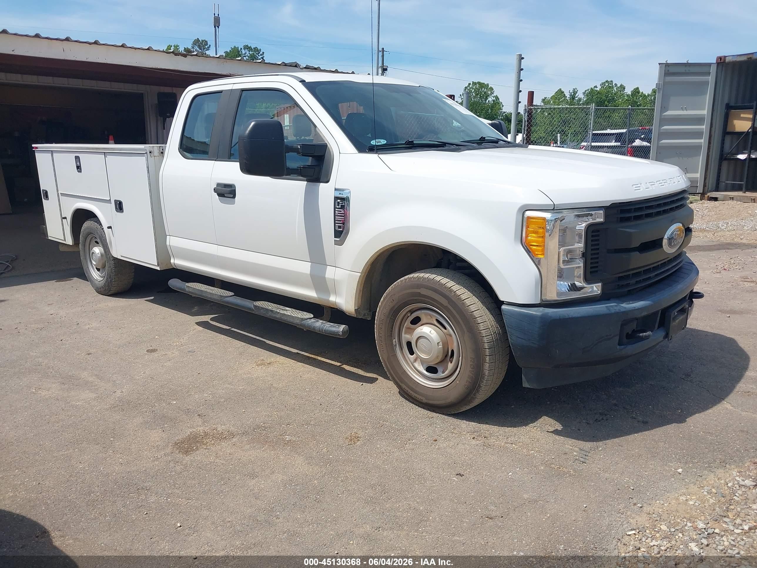 2017 Ford F-250 XL, VIN 1FD7X2A61HEE07425 — Normal wear