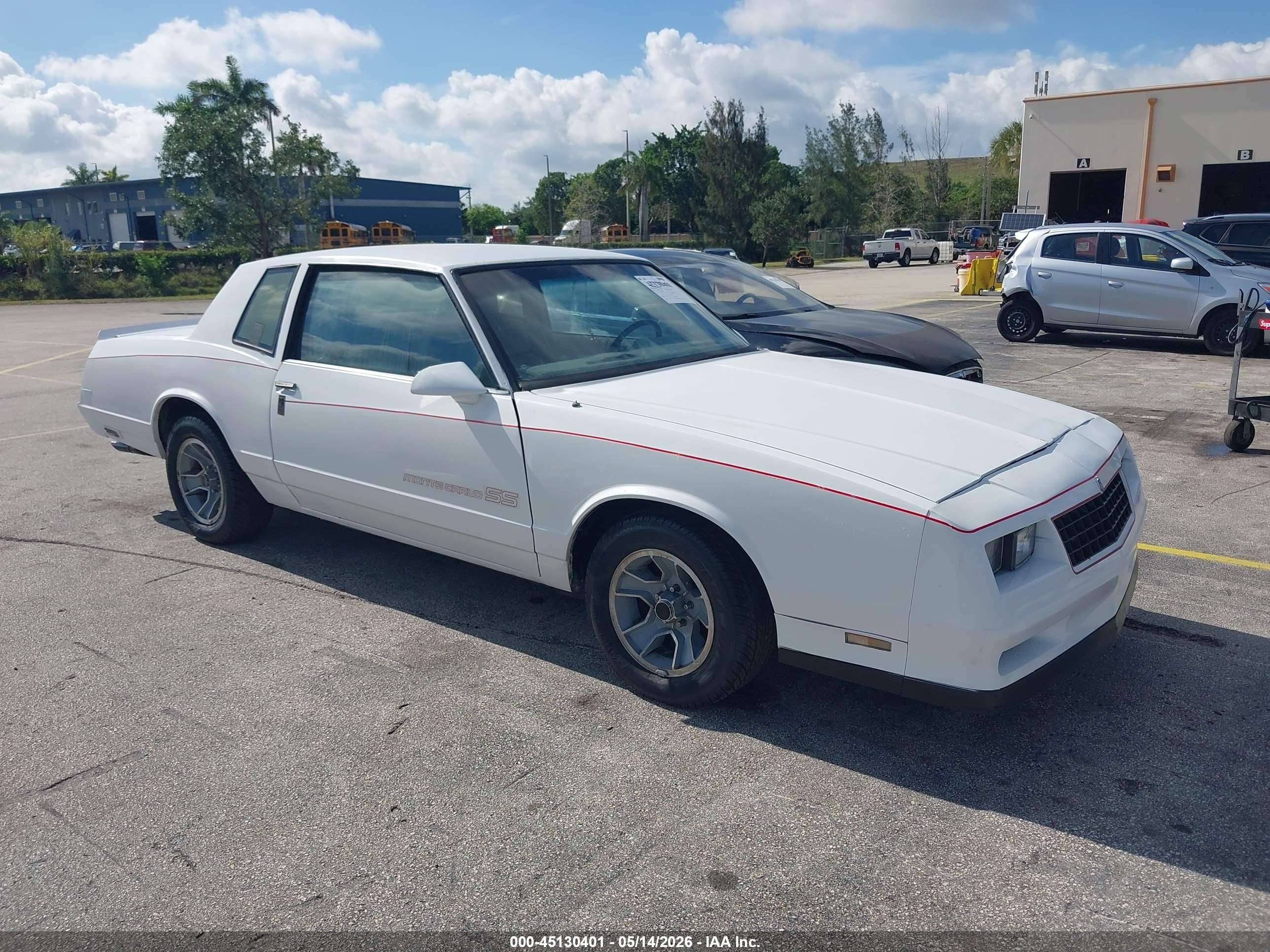1986 Chevrolet Monte Carlo Sport, VIN 1G1GZ37GXGR199369 — Normal wear