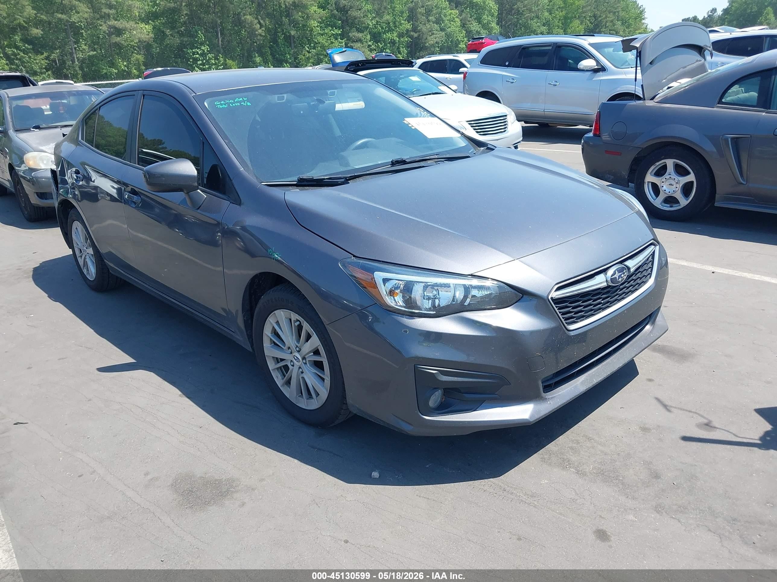 2018 Subaru Impreza Premium, VIN 4S3GKAD60J3613202 — Зад