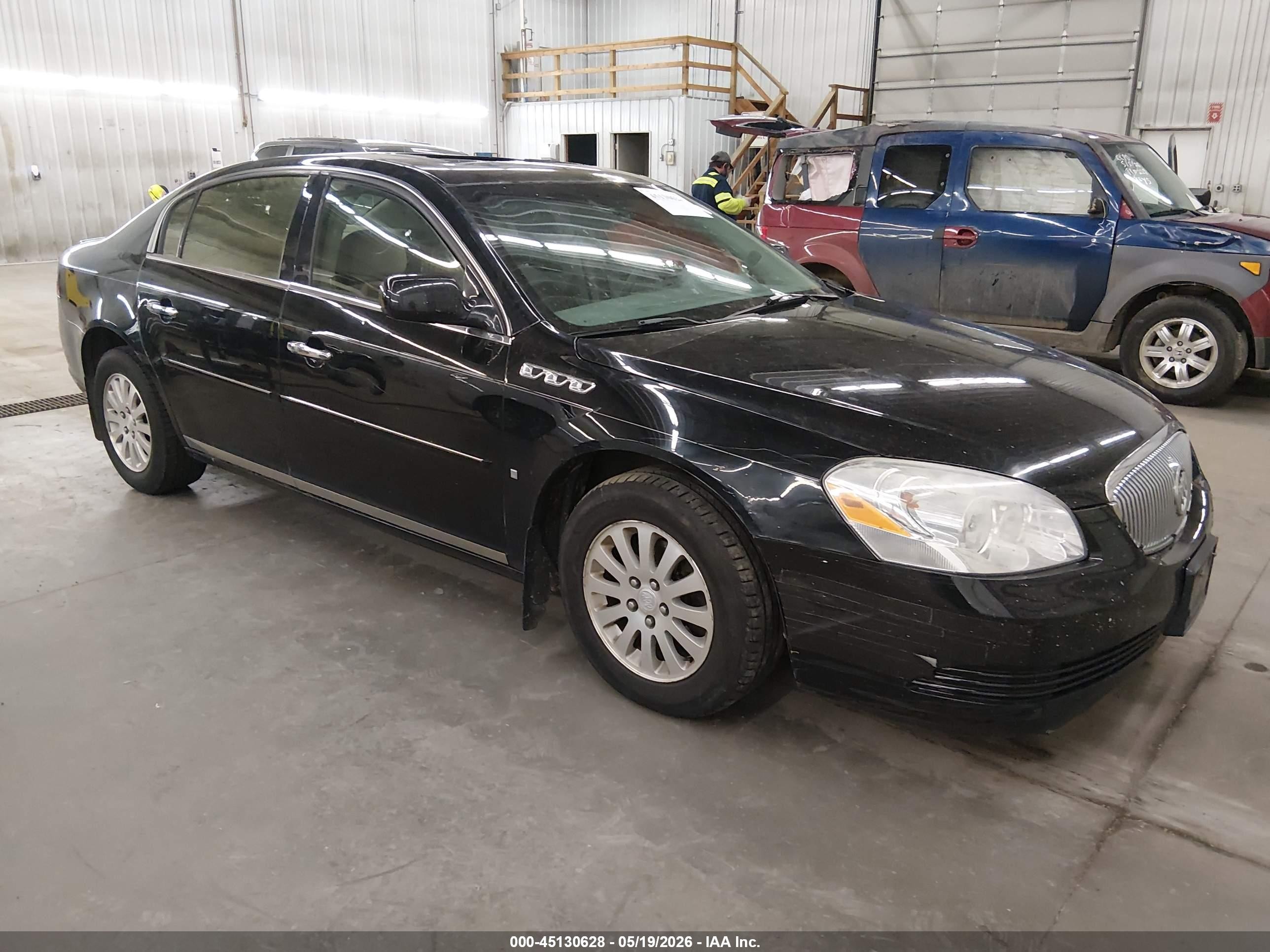 2007 Buick Lucerne CX, VIN 1G4HP57277U208362 — Roof