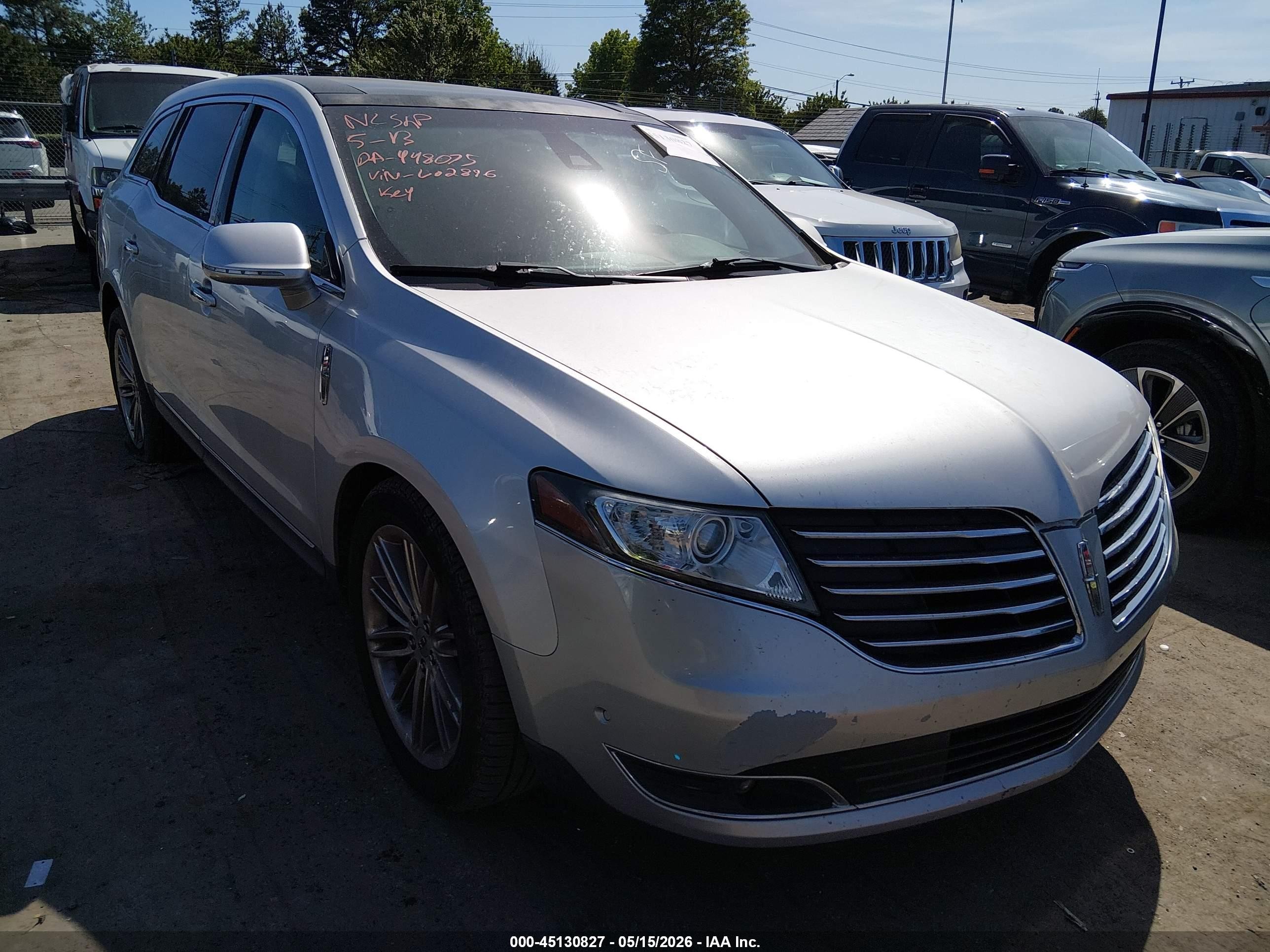 2019 Lincoln MKT Reserve, VIN 2LMHJ5AT2KBL02896 — Rear end