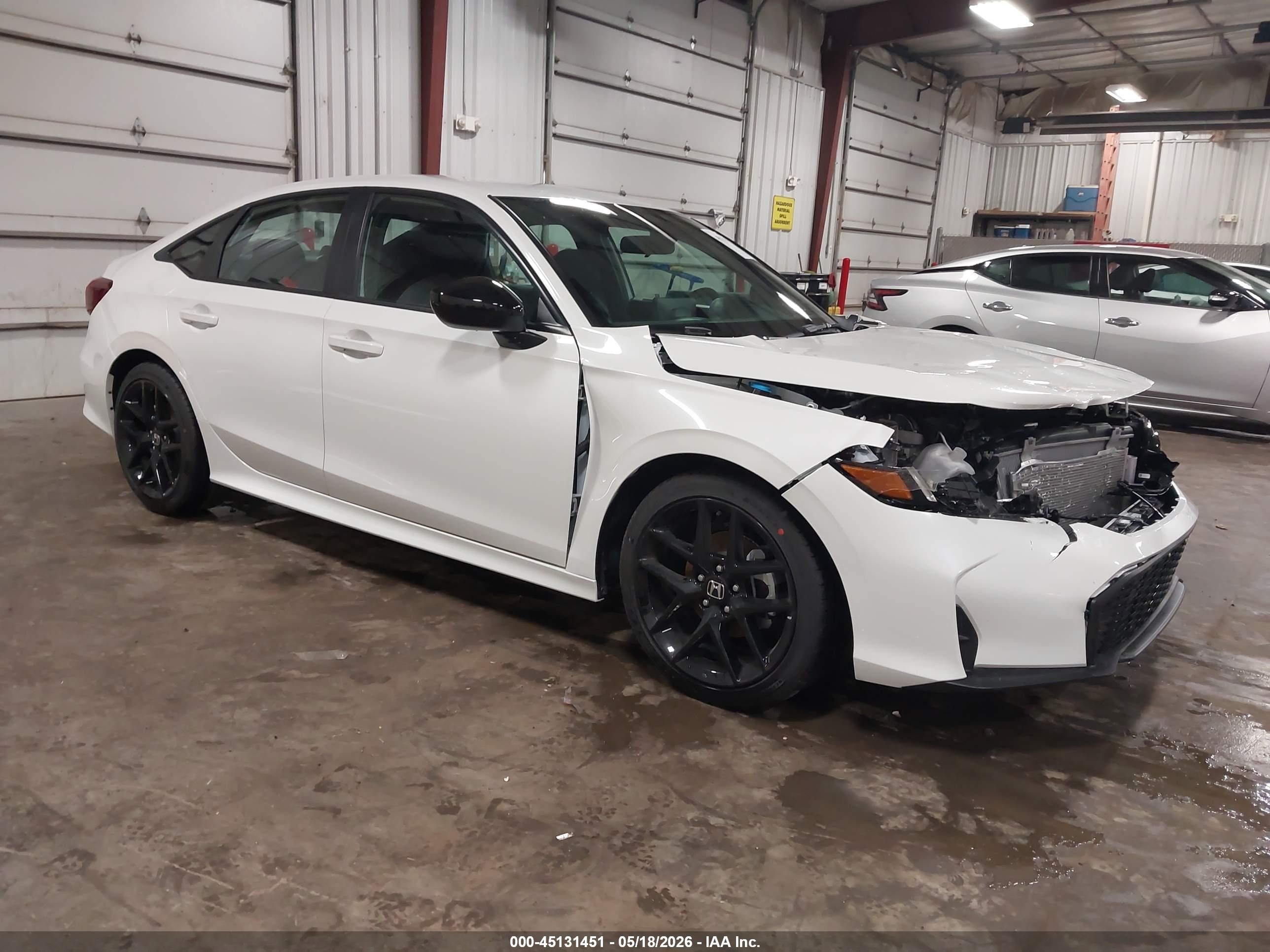 2026 Honda Civic Sport, VIN 2HGFE2F5XTH582507 — Перед