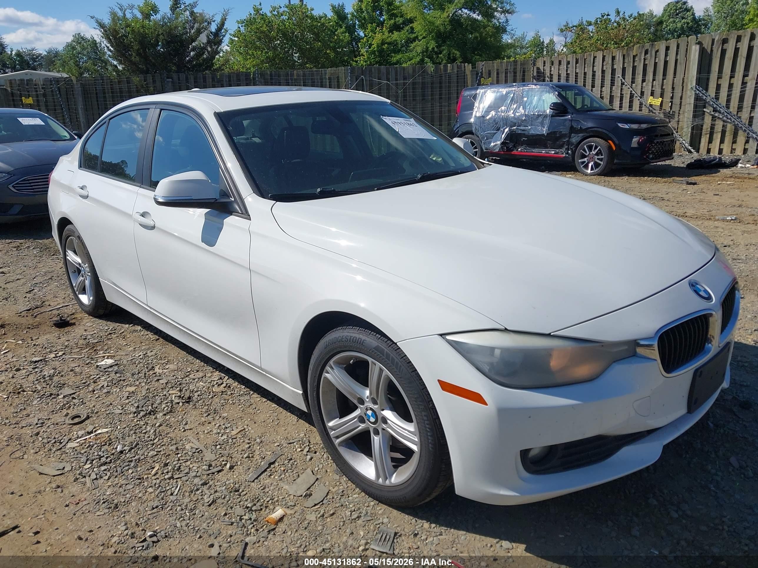2015 BMW 3 Series 320i xDrive, VIN WBA3C3G54FNT53762 — Normal wear