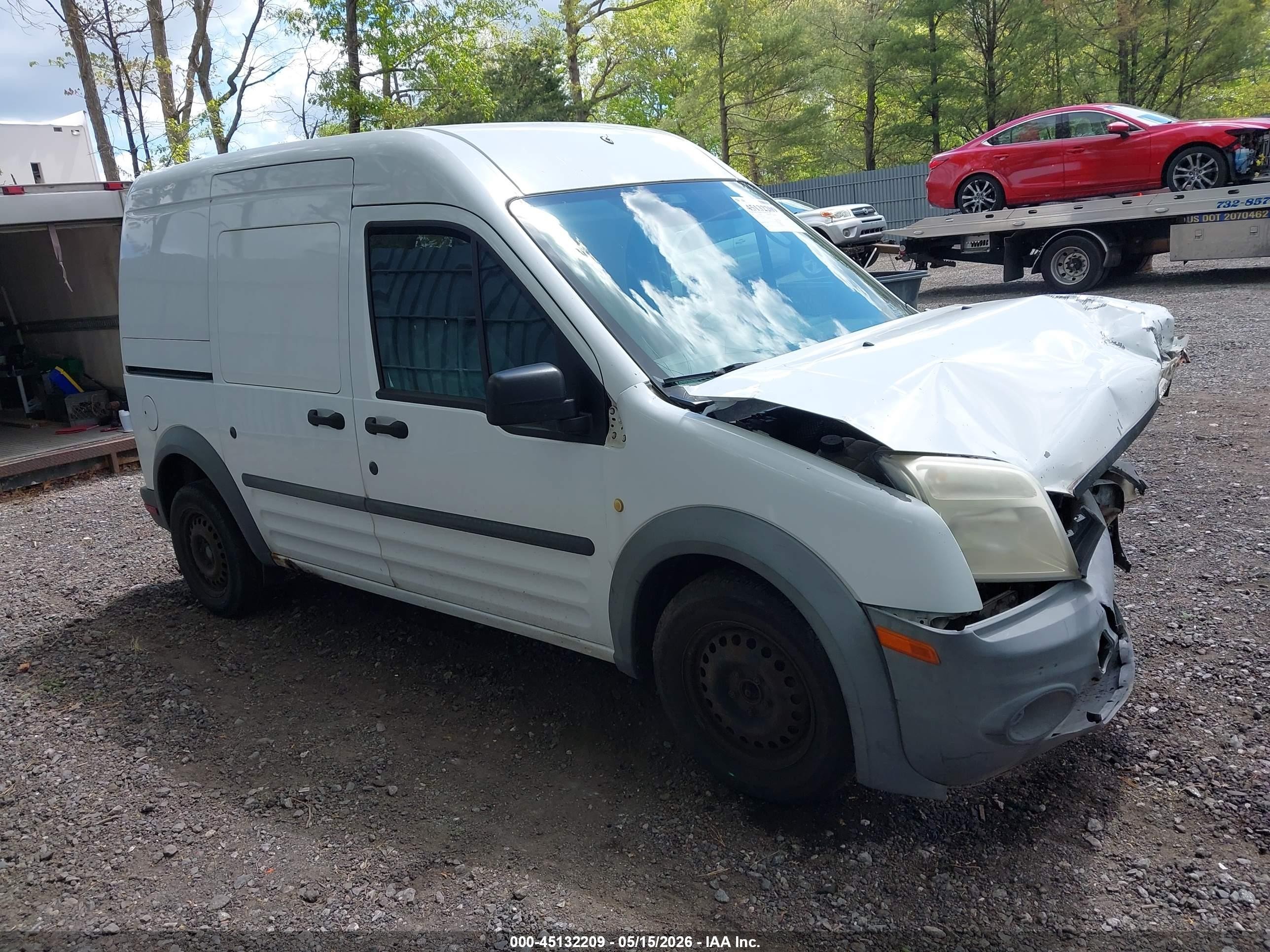 2013 Ford Transit Connect XL, VIN NM0LS7AN0DT145745 — Front end