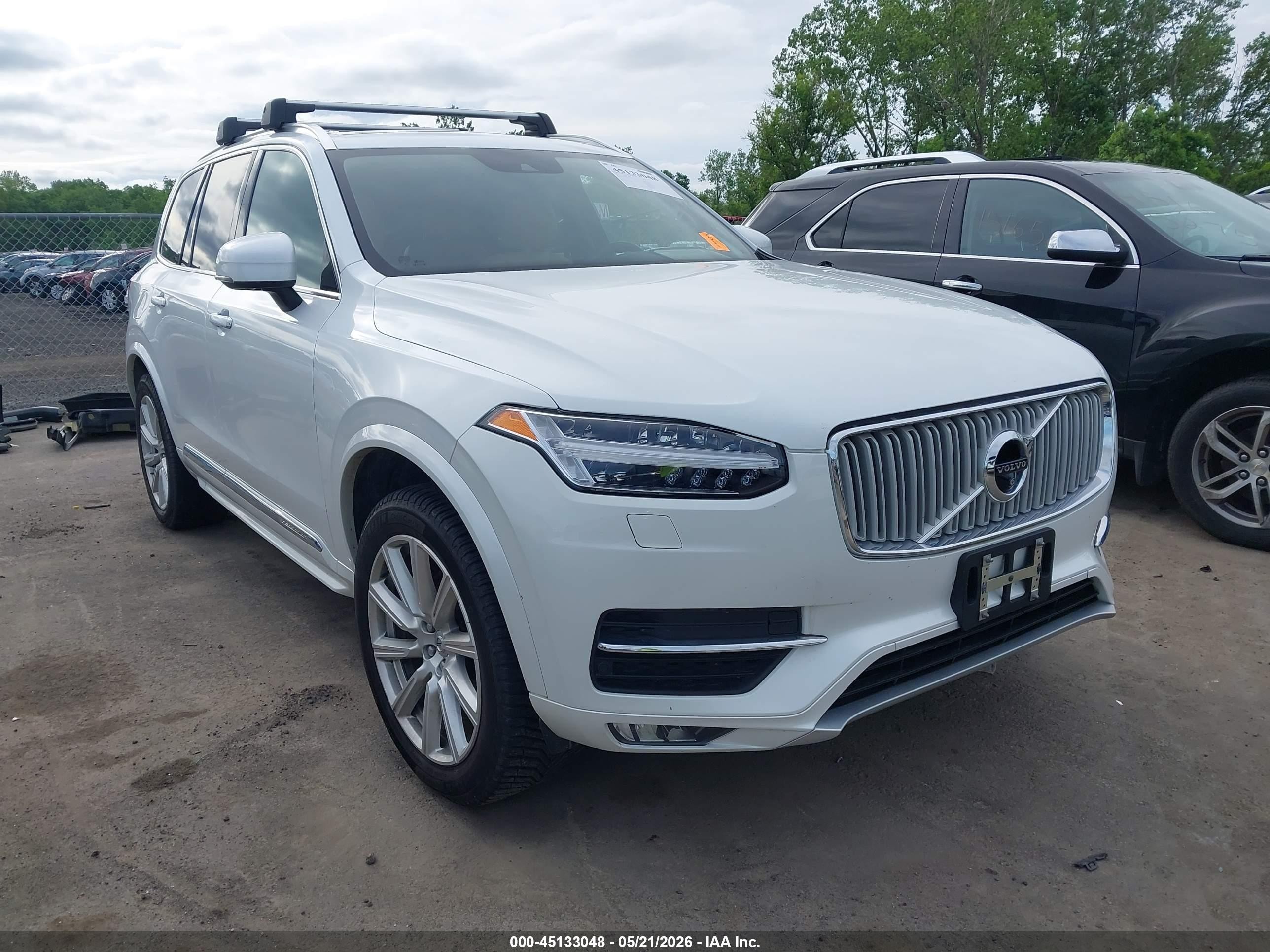 2016 Volvo XC90 T6 Inscription, VIN YV4A22PL7G1017633 — Fresh water flood
