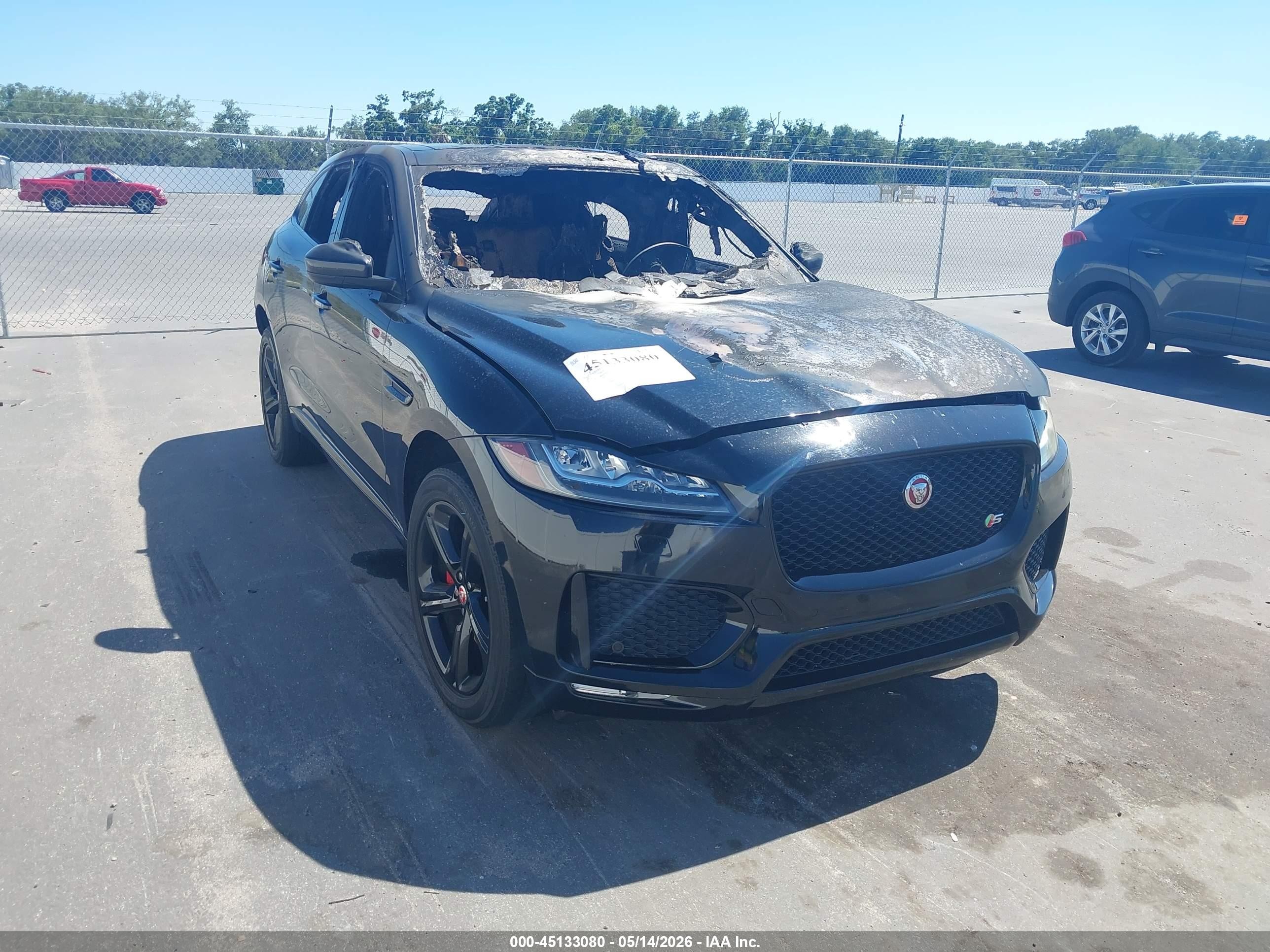 2017 Jaguar F-Pace S, VIN SADCM2BV3HA063562 — Пожар