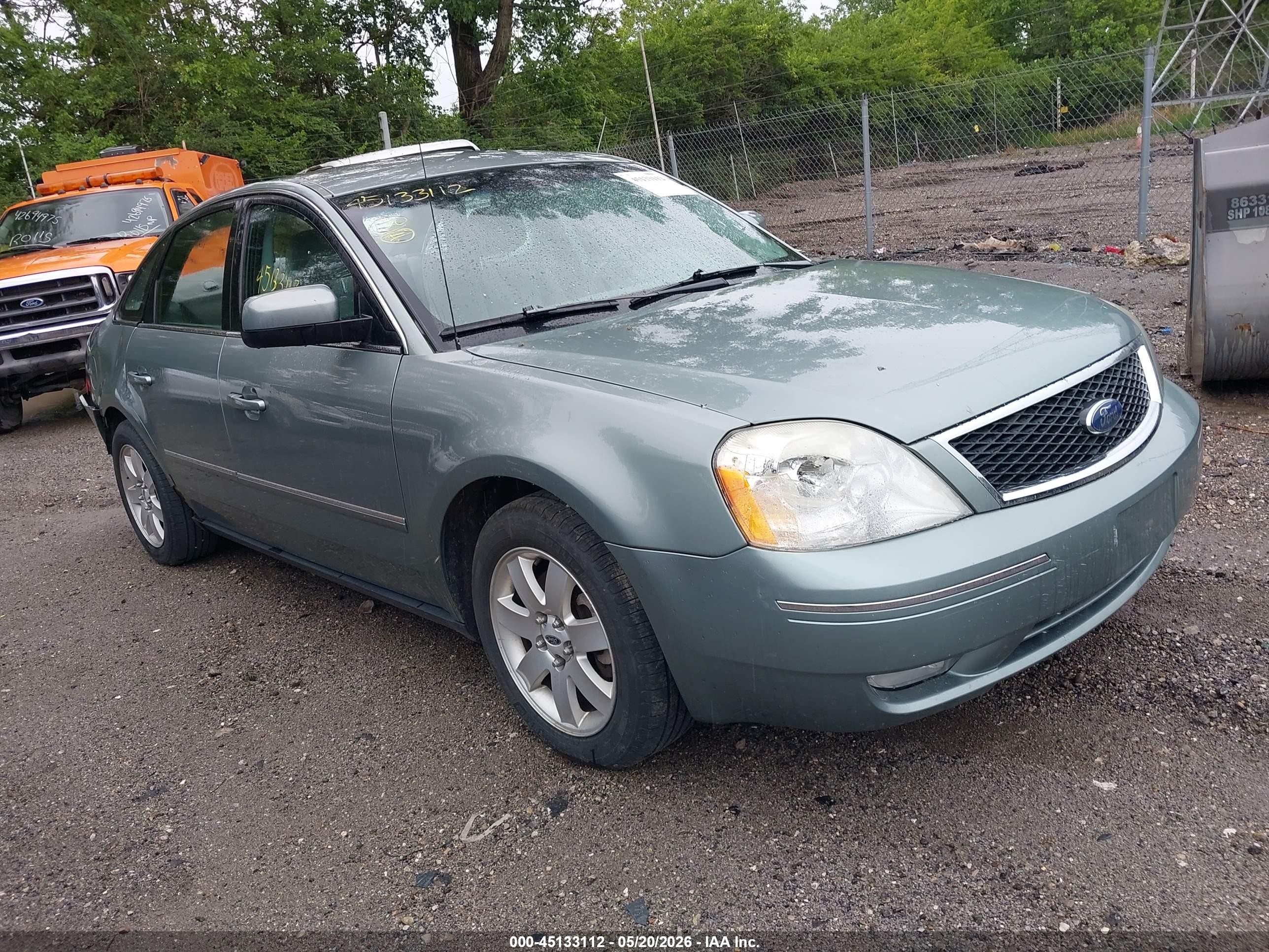 2006 Ford Five Hundred SEL, VIN 1FAFP24146G119521 — Rear end