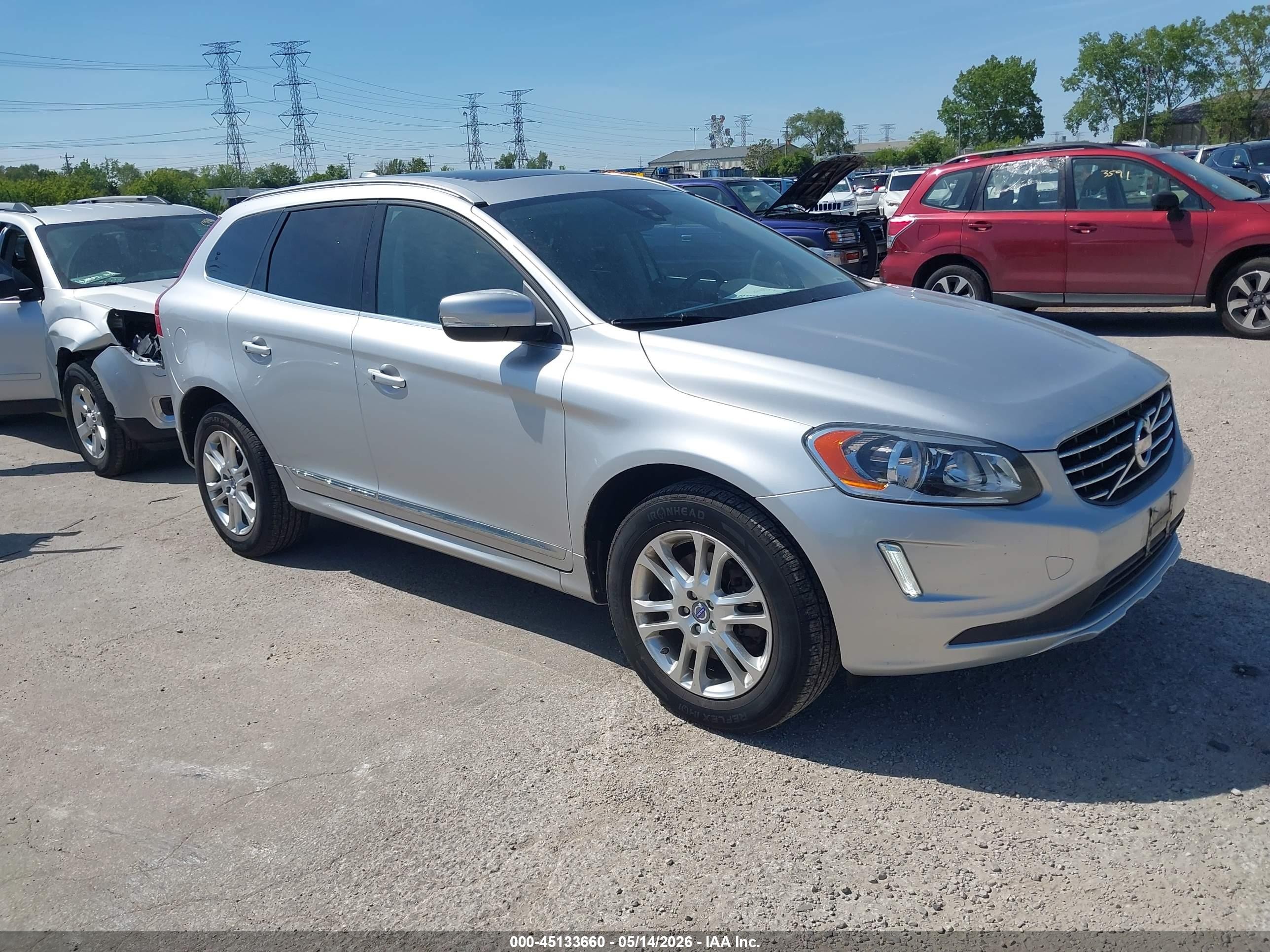 2015 Volvo XC60 T5 Drive-E Premier, VIN YV426MDBXF2589630 — Normal wear