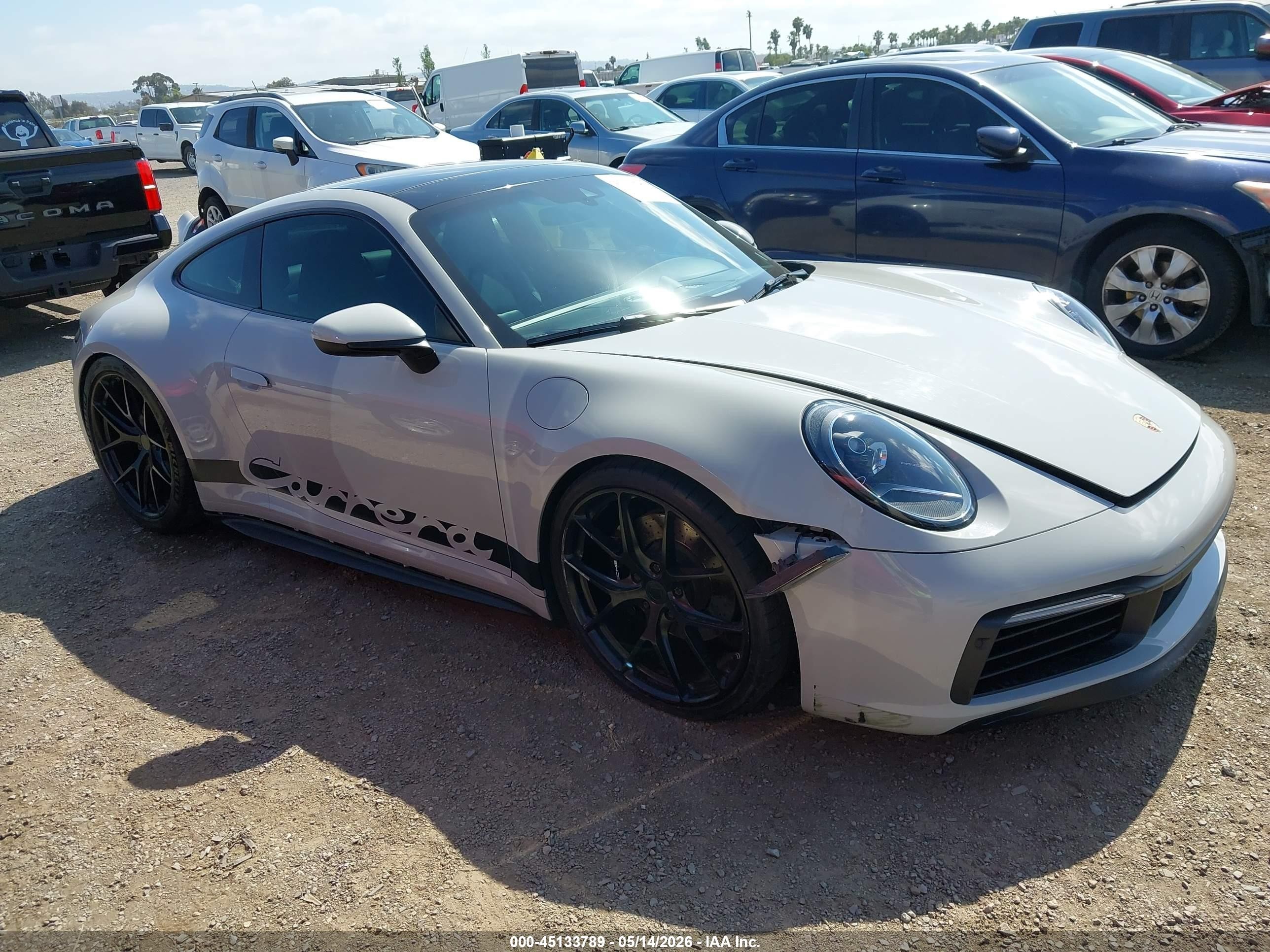 2020 Porsche 911 Carrera S, VIN WP0AB2A91LS225561 — Side