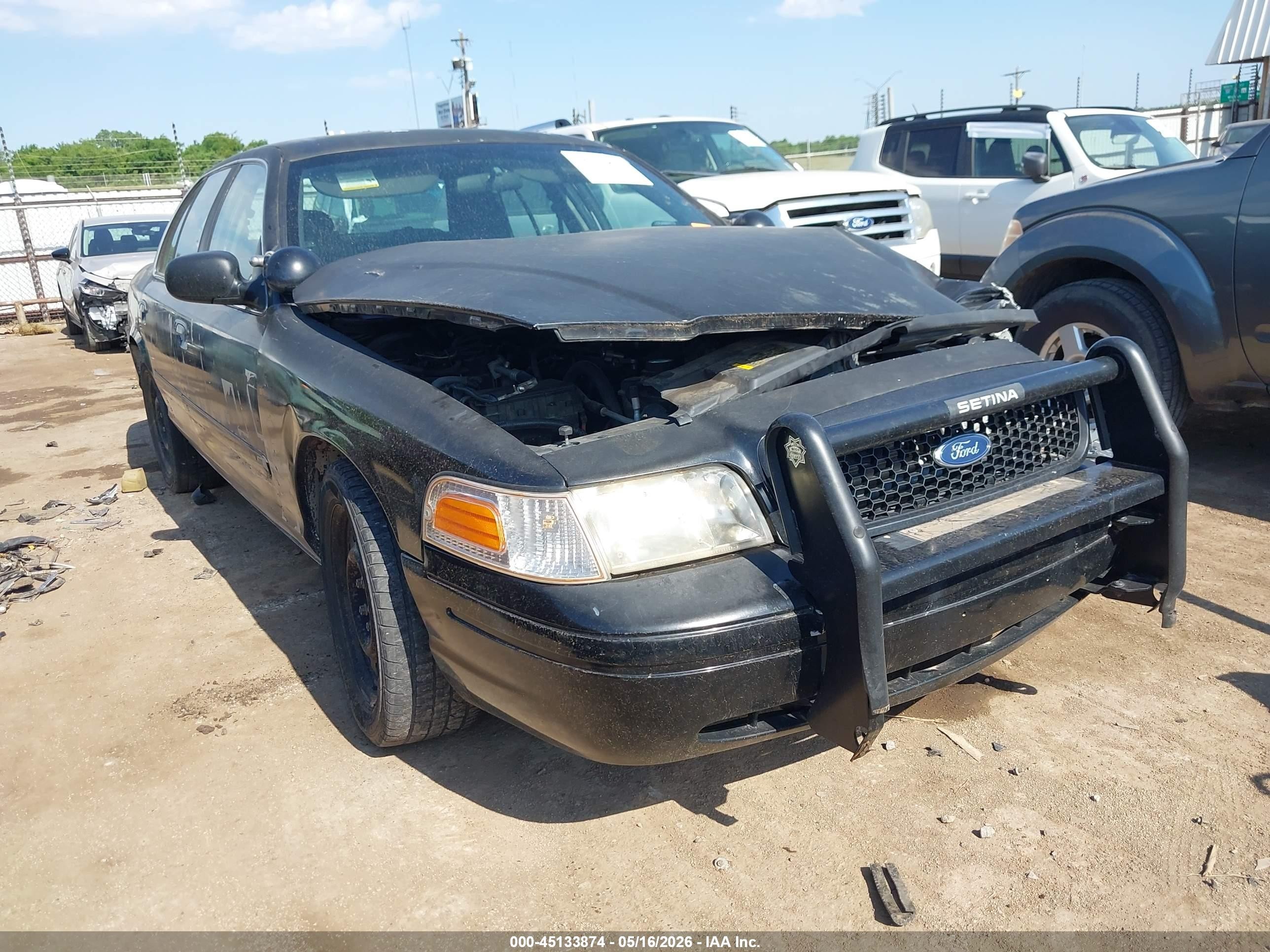 2008 Ford Police Interceptor, VIN 2FAFP71V88X139000 — Front end