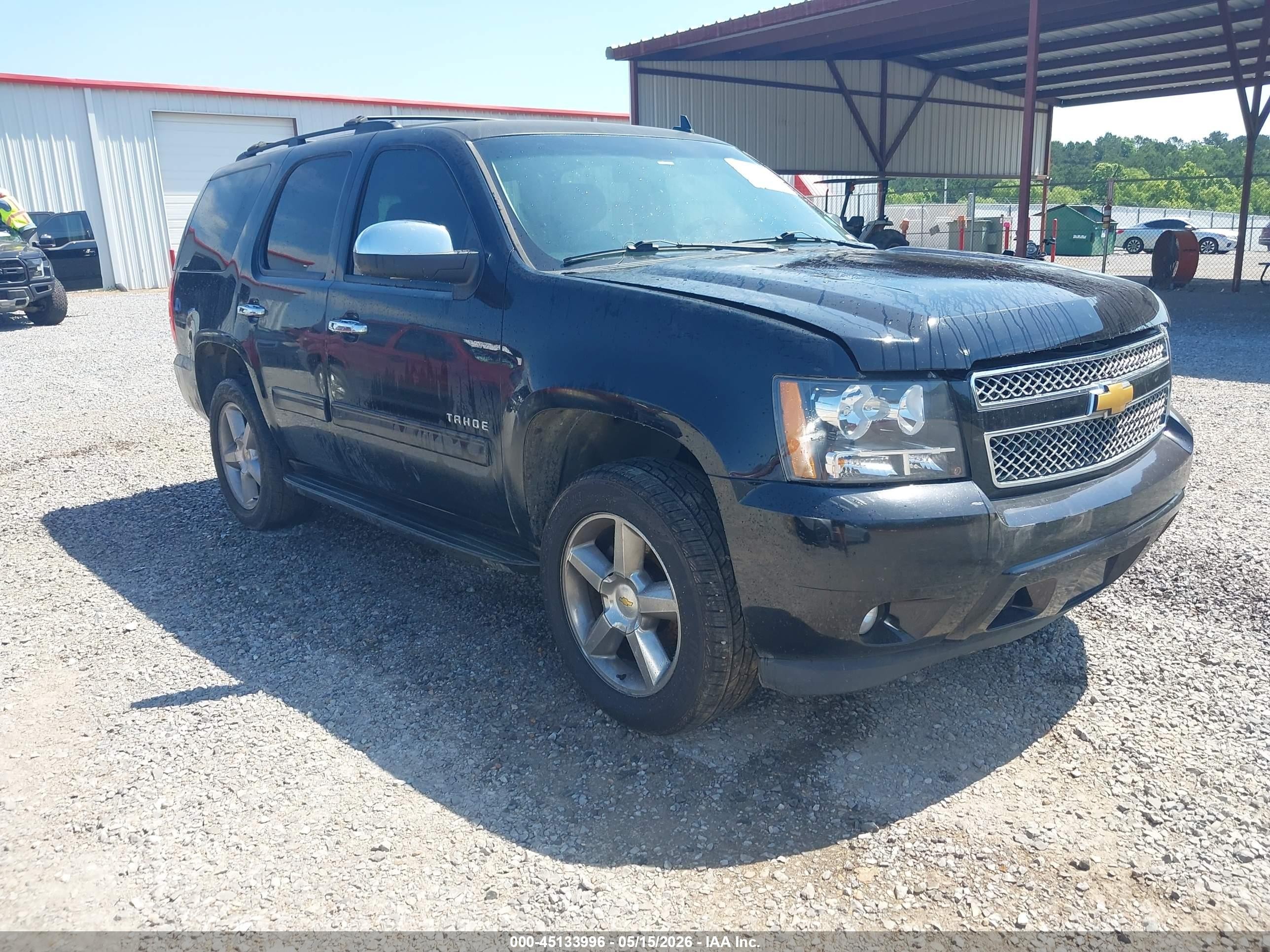 2014 Chevrolet Tahoe LS, VIN 1GNSCAE0XER218522 — Механическое