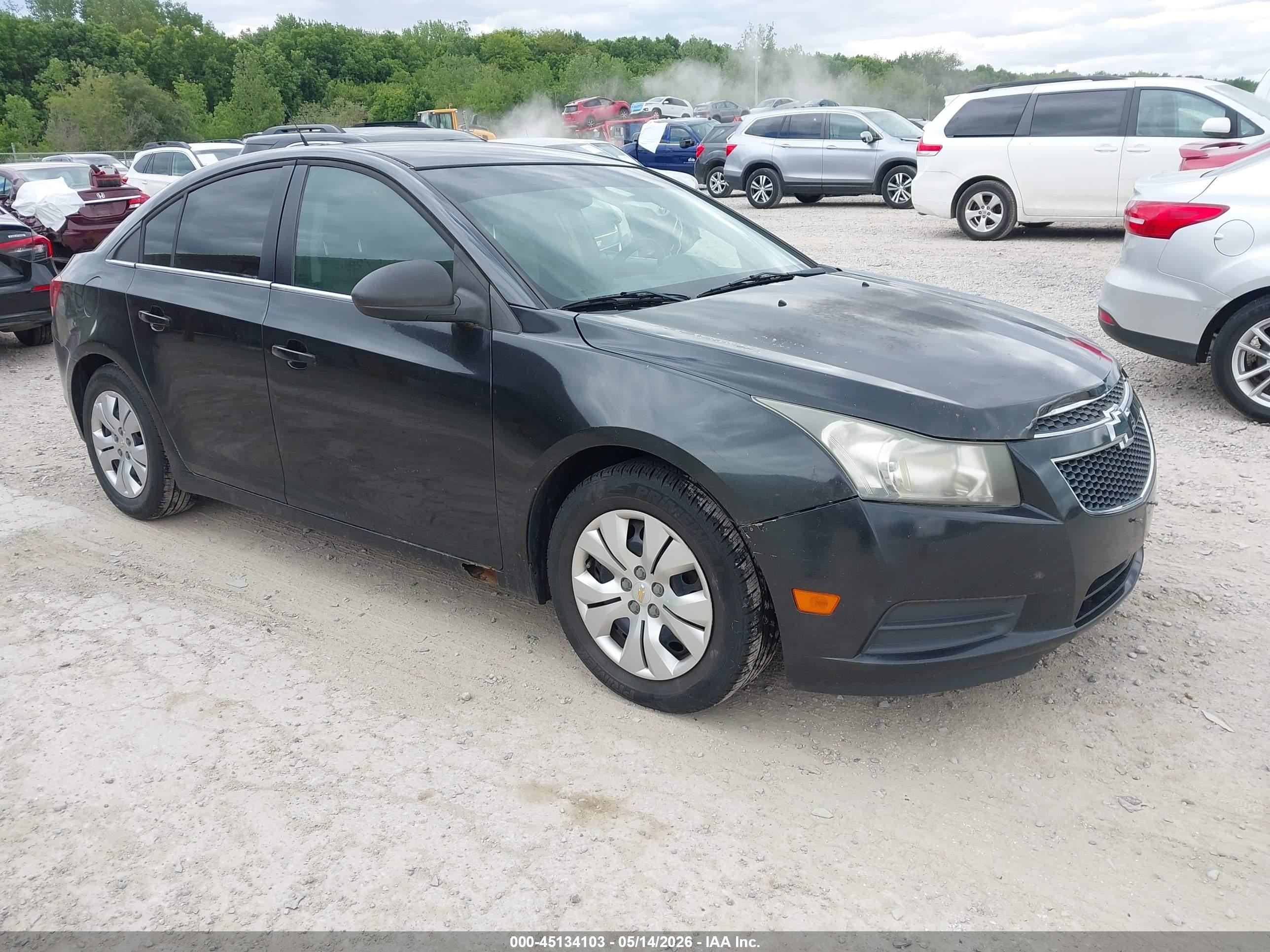 2012 Chevrolet Cruze LS, VIN 1G1PC5SH6C7403426 — Auction photo