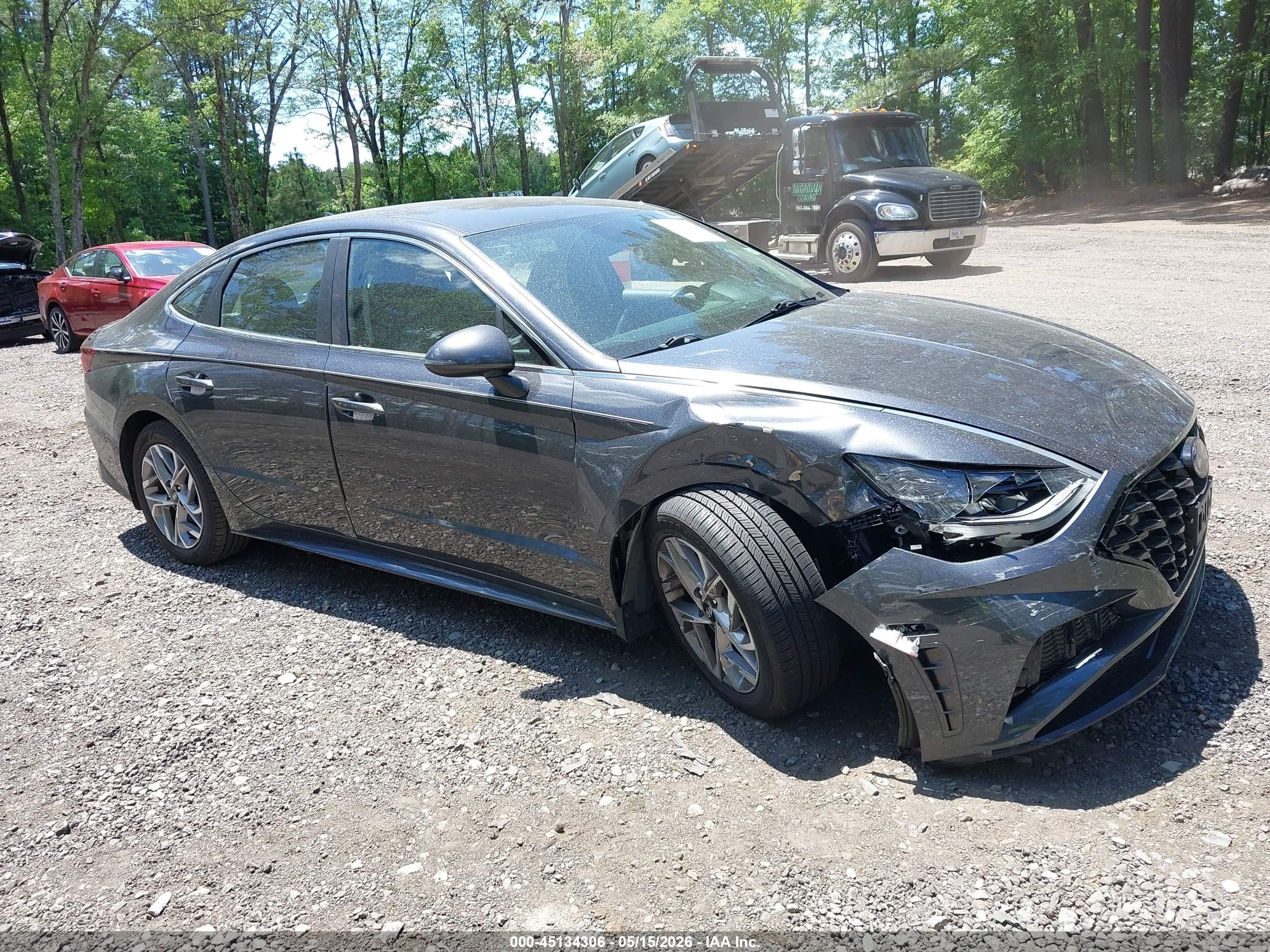 2021 Hyundai Sonata SEL, VIN 5NPEL4JA1MH088142 — Front end