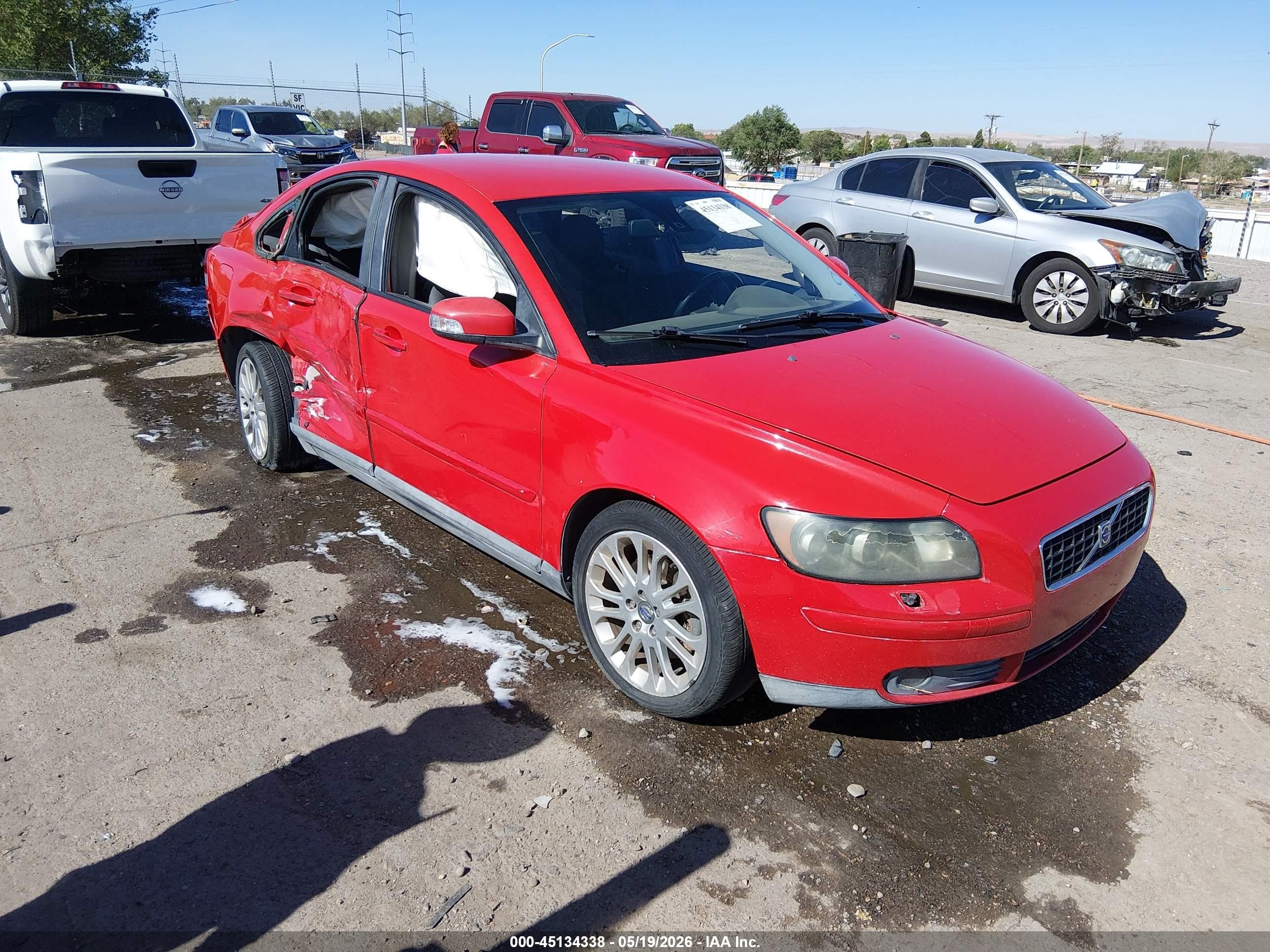2007 Volvo S40 2.4L, VIN YV1MS382272283772 — Бок