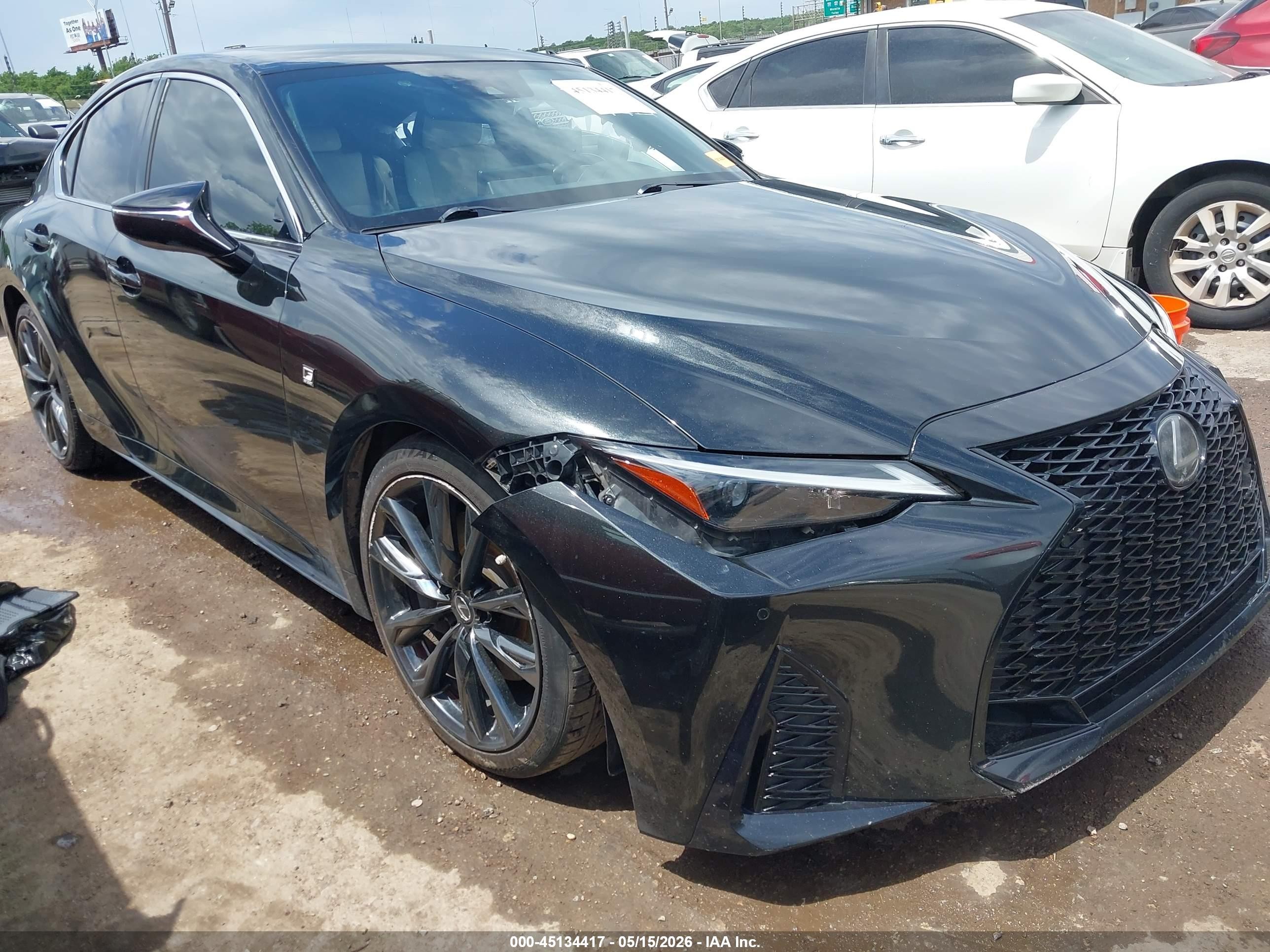2021 Lexus IS 350 F Sport, VIN JTHGZ1B2XM5043311 — Бок