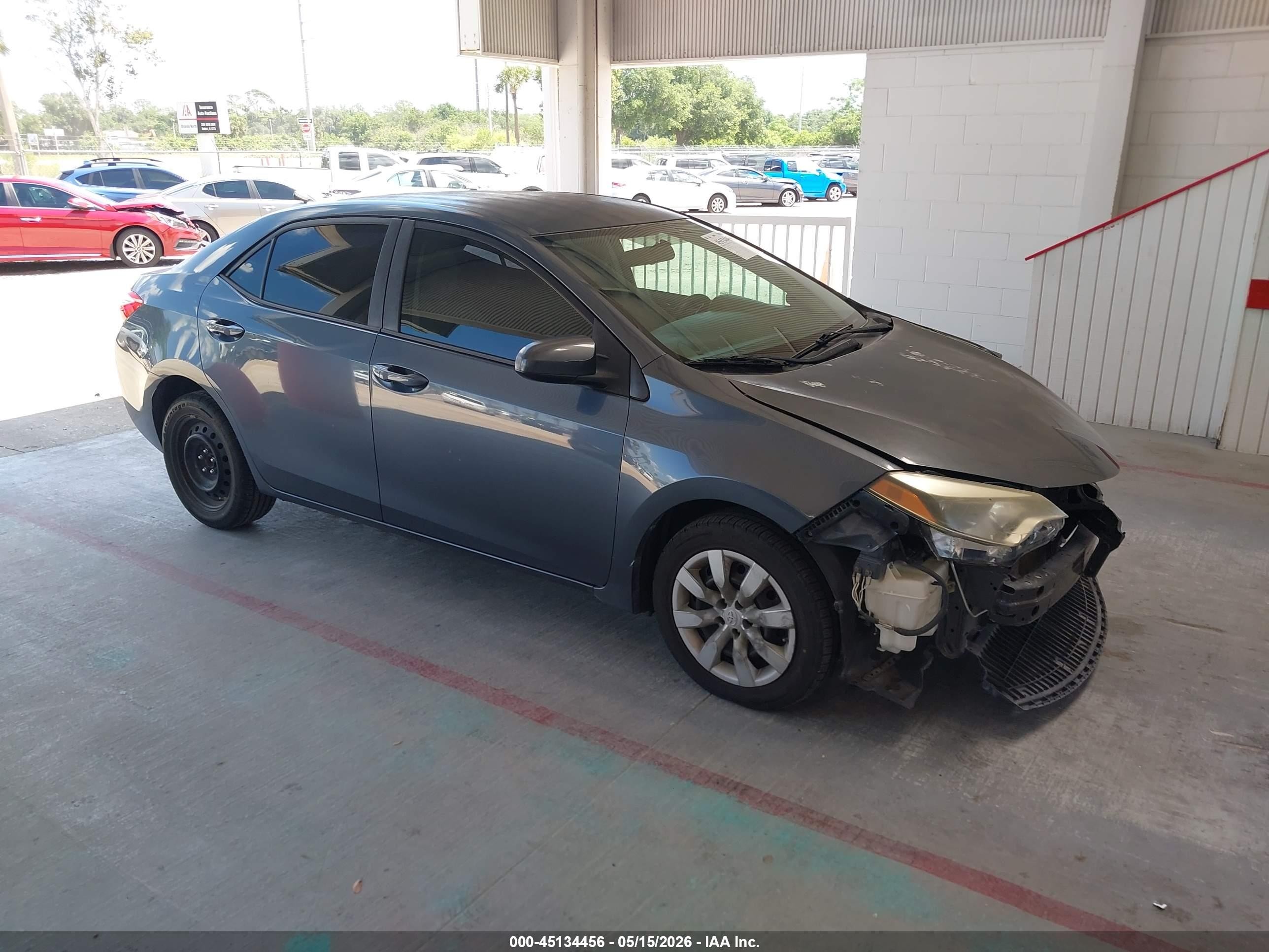 2014 Toyota Corolla LE, VIN 2T1BURHE8EC117601 — Front end
