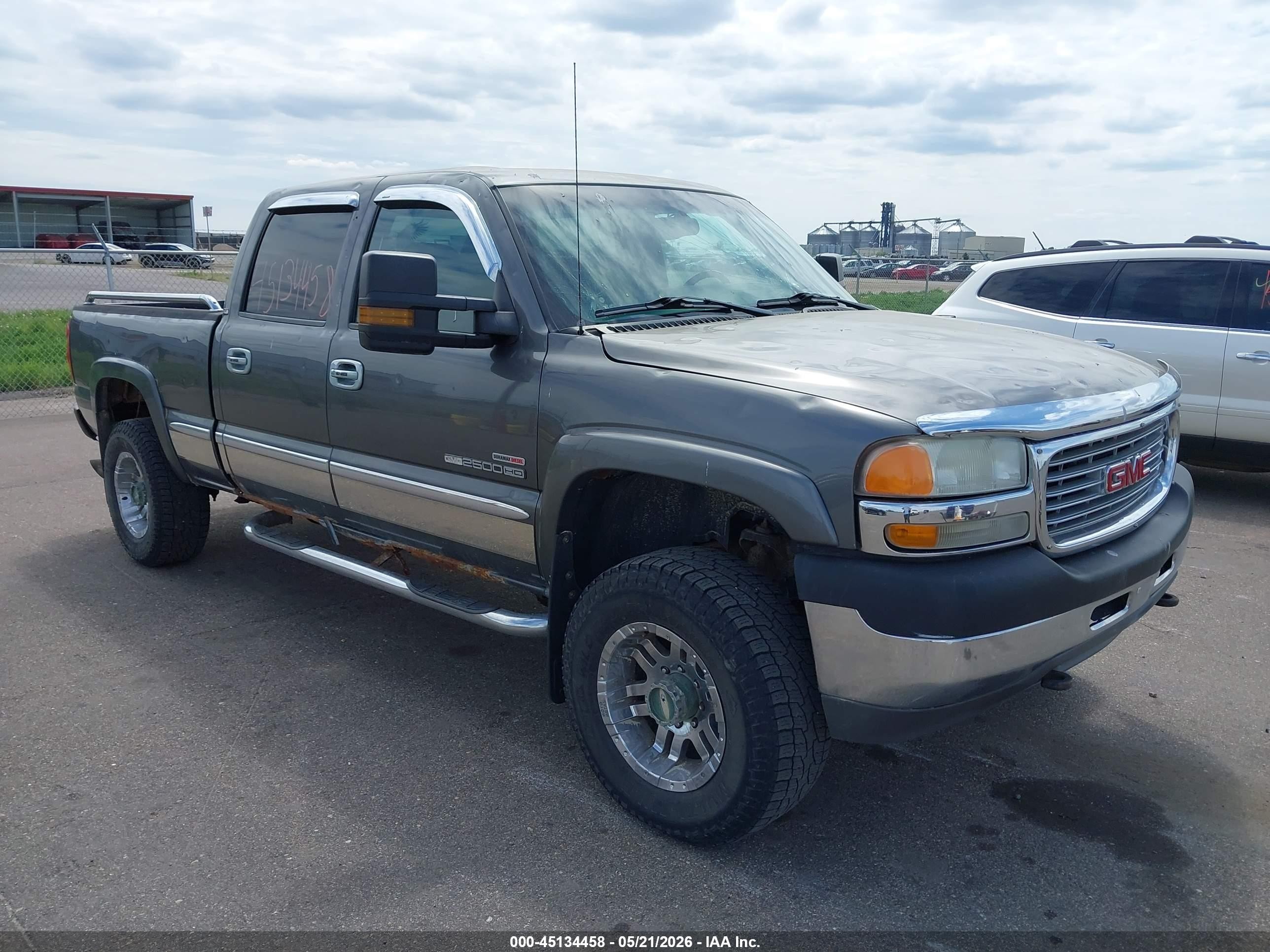2002 GMC Sierra 2500HD SLE, VIN 1GTHK23172F106474 — Hail