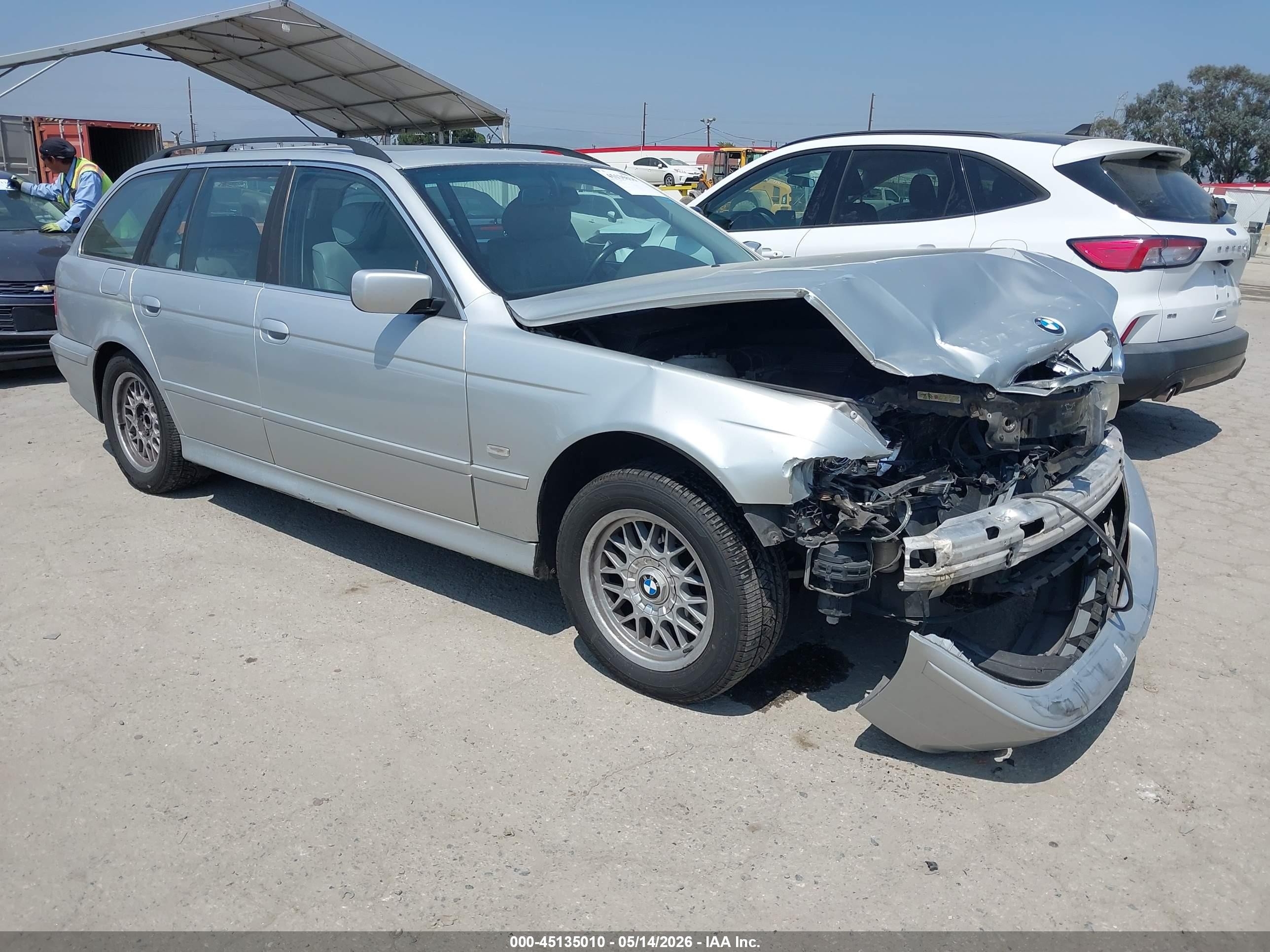 2001 BMW 5 Series 525i, VIN WBADS43461GD84103 — Перед
