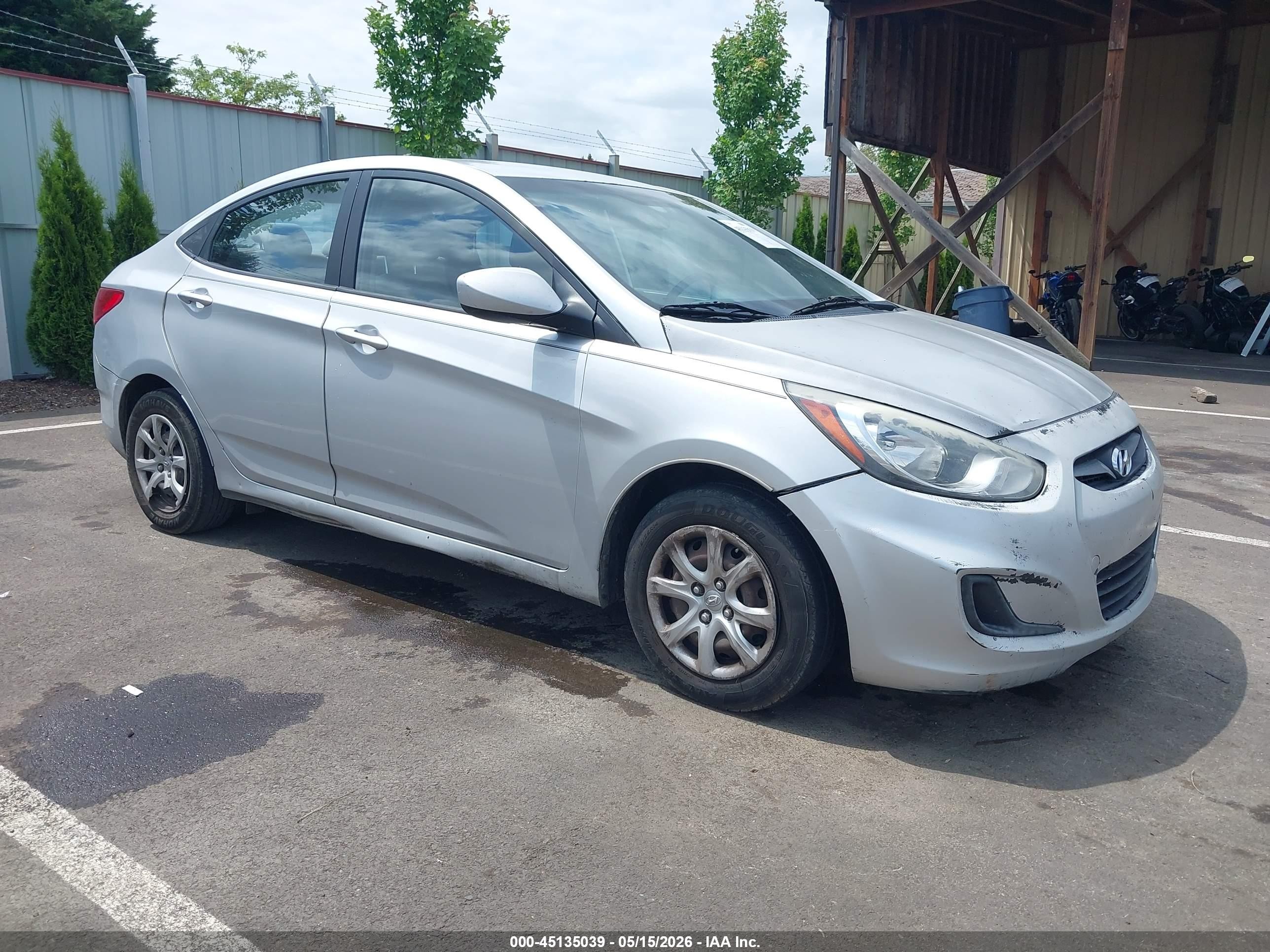 2012 Hyundai Accent GLS, VIN KMHCT4AE1CU255352 — Normal wear